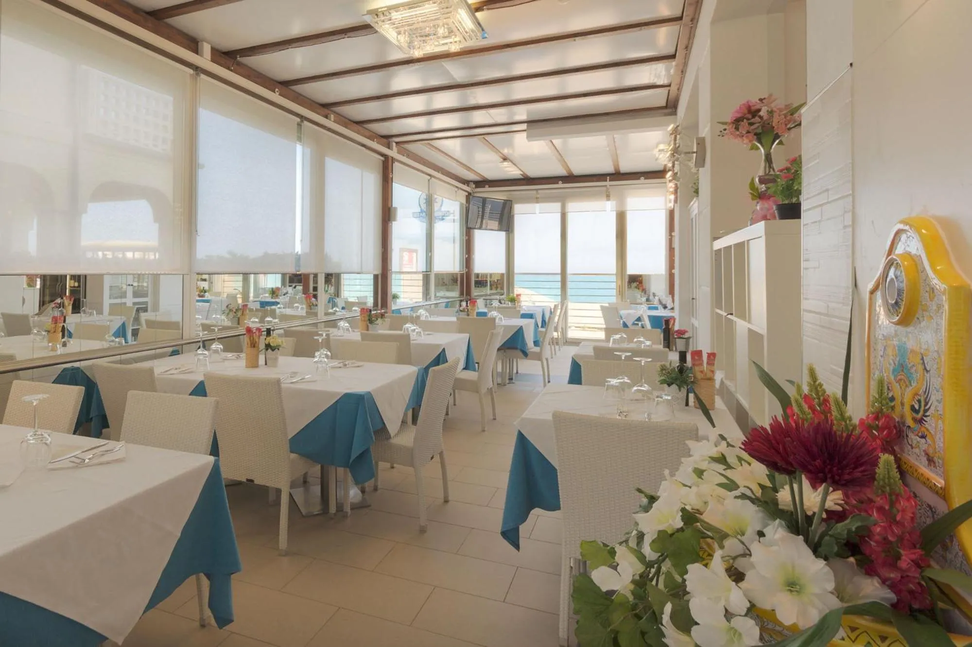 Restaurant/places to eat in Il Conero Mare