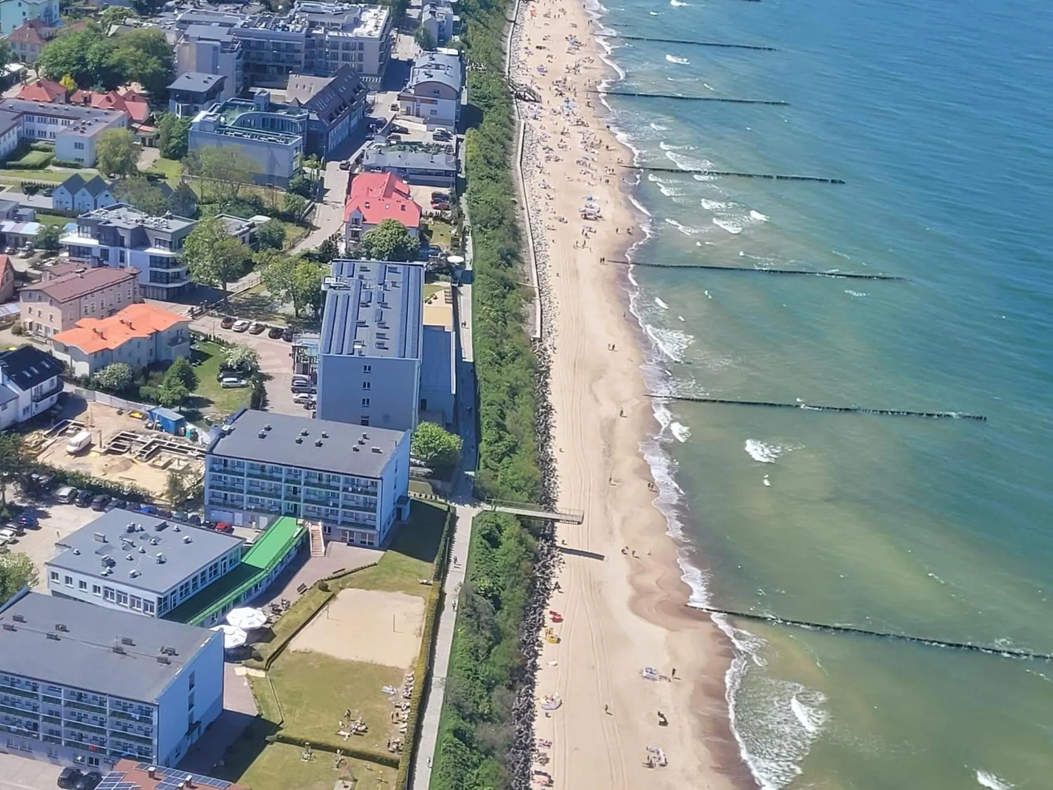Property building in Hotel Wodnik Twój Hotel z widokiem na morze