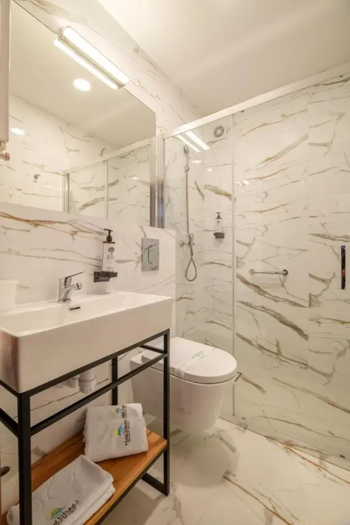 Deluxe Double Room with Balcony - single occupancy in Hotel Wodnik Twój Hotel z widokiem na morze Deluxe Double Room with Balcony - single occupancy in Hotel Wodnik Twój Hotel z widokiem na morze