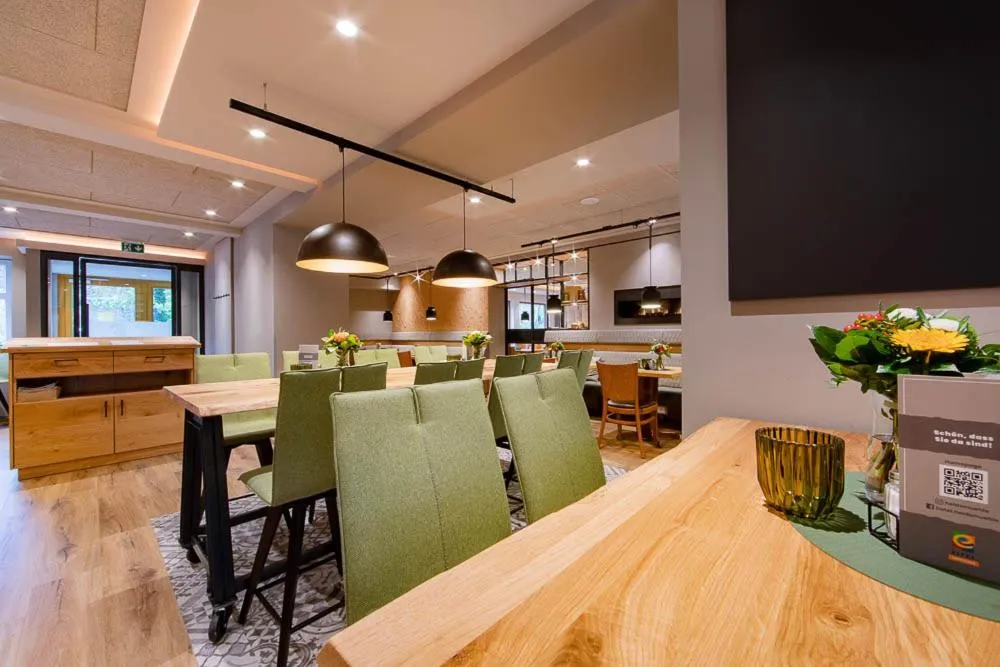 Restaurant/places to eat in Heidsmühle