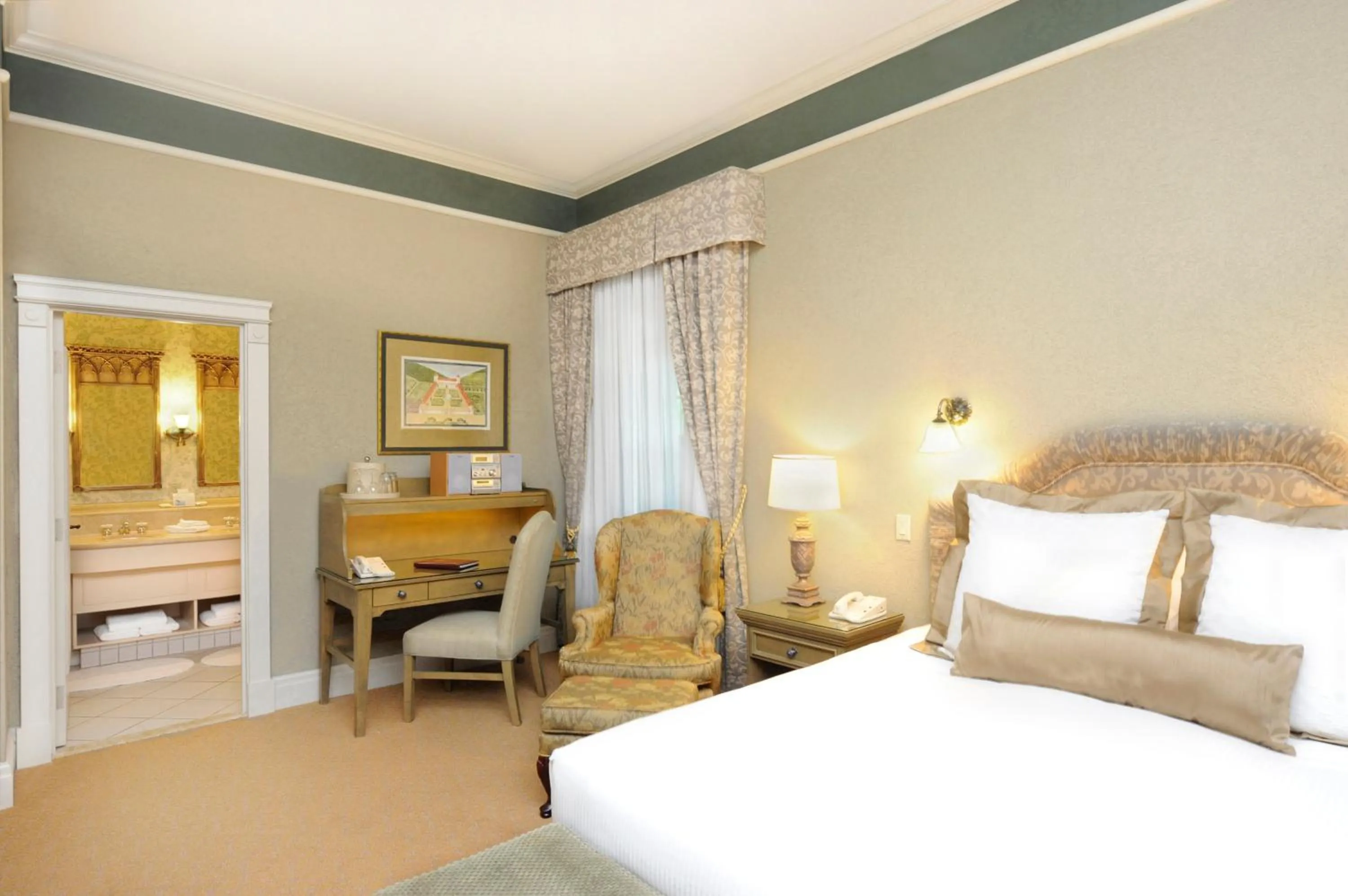 Bedroom, Bed in Old Mill Toronto Hotel