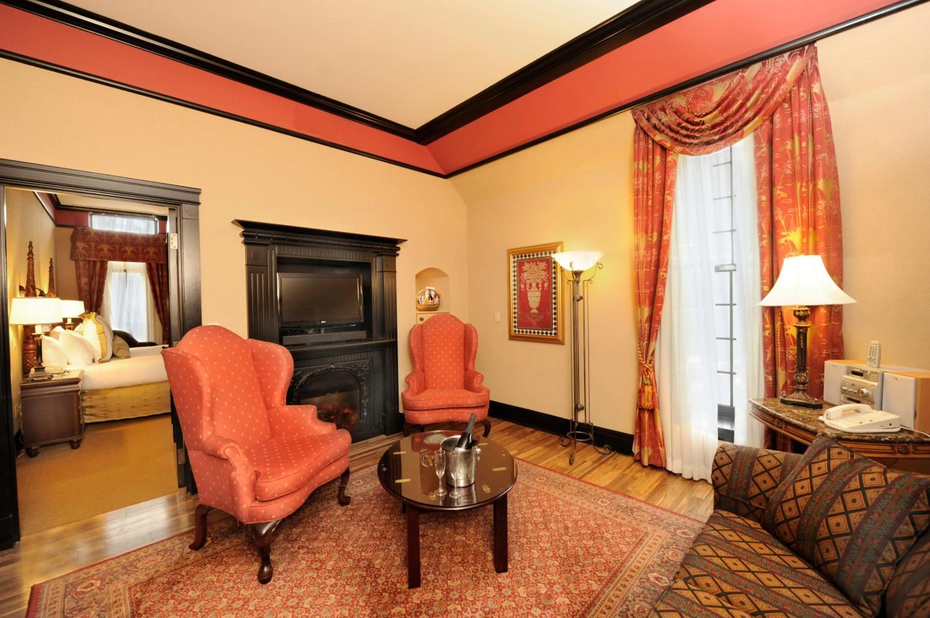 Living room in Old Mill Toronto Hotel