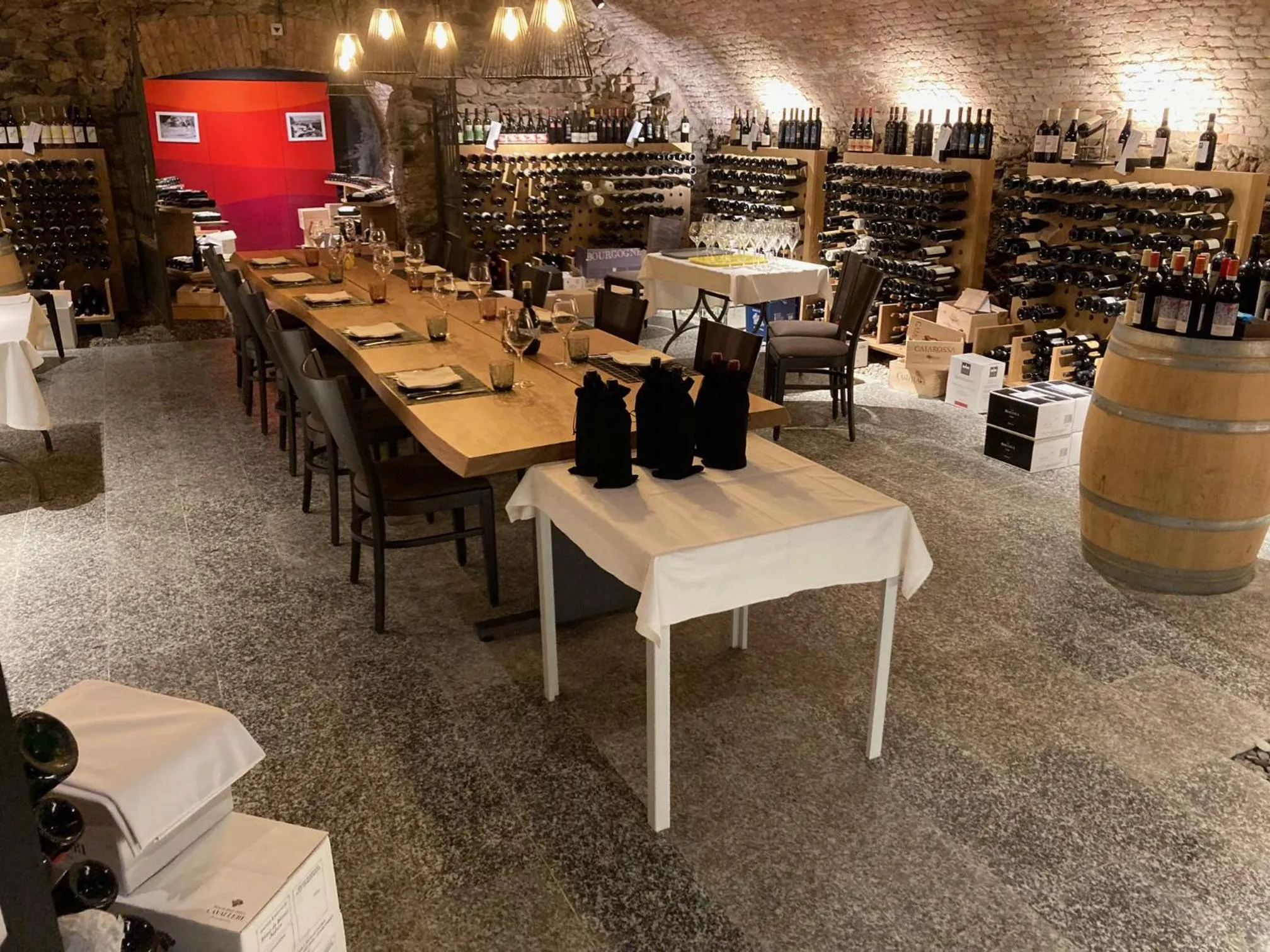 Restaurant/places to eat in Hotel Ristorante Grotto Serta