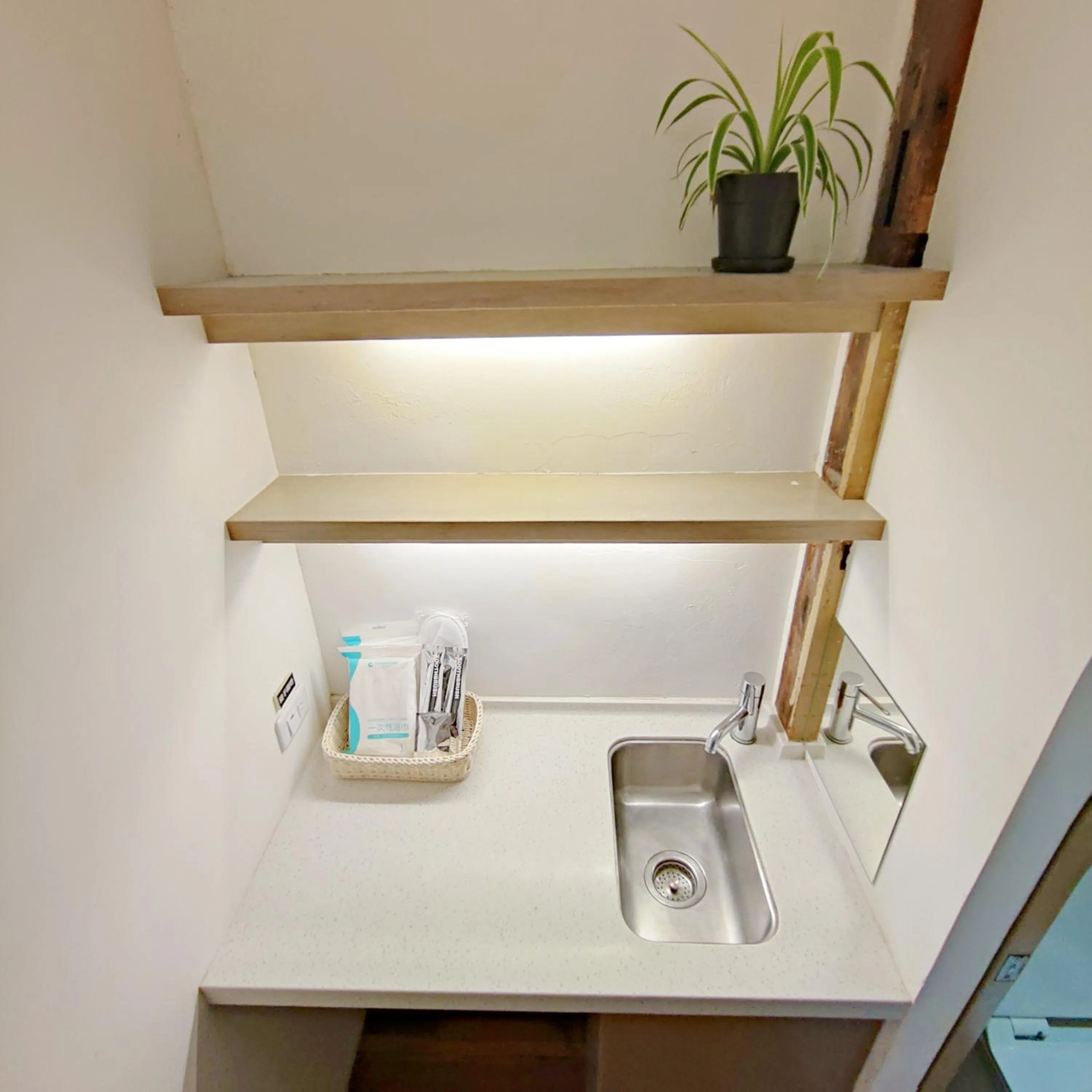 Kitchen or kitchenette in Jerry's Mazehut Hostel