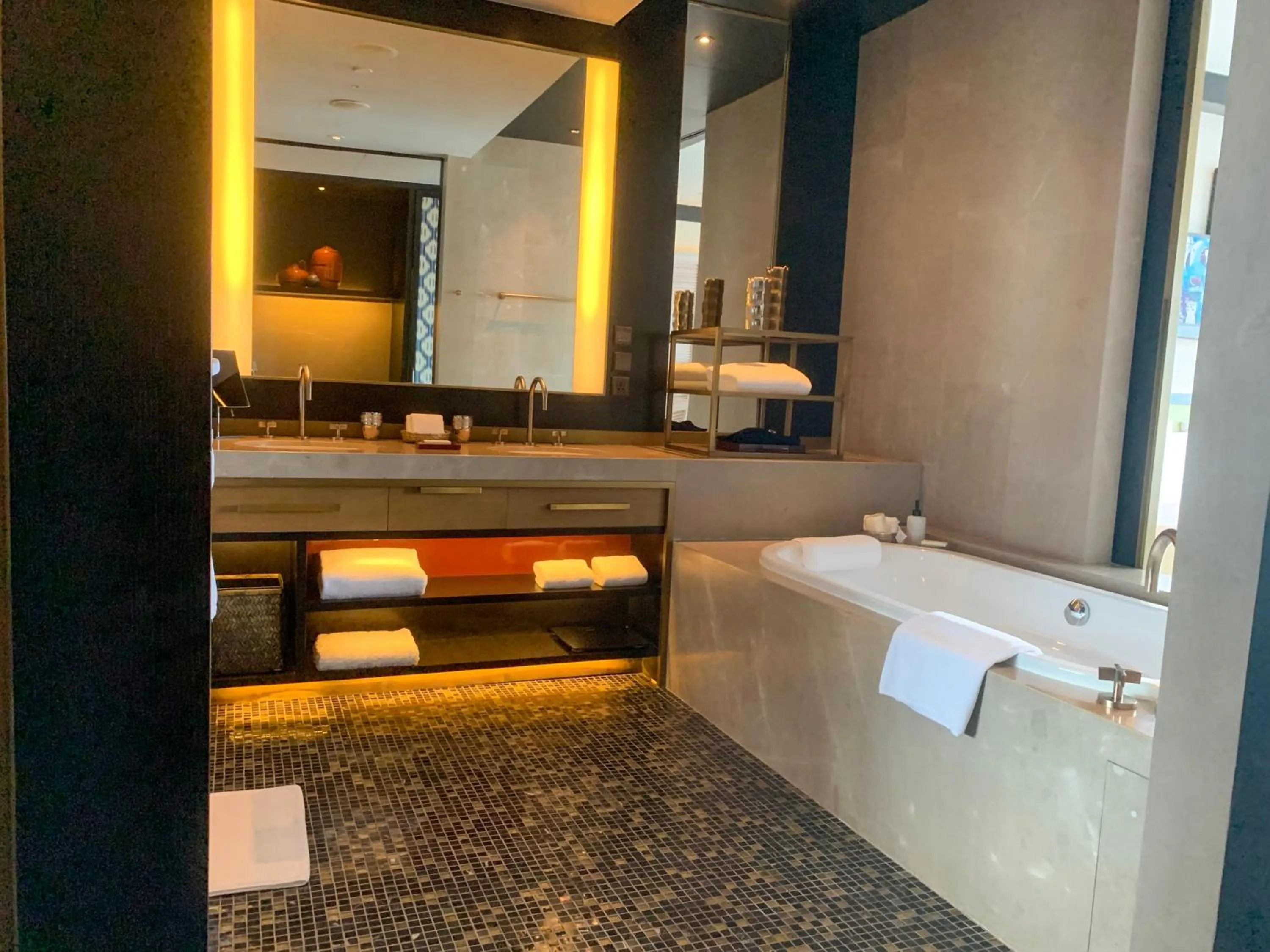 Bathroom in Rosewood Phnom Penh