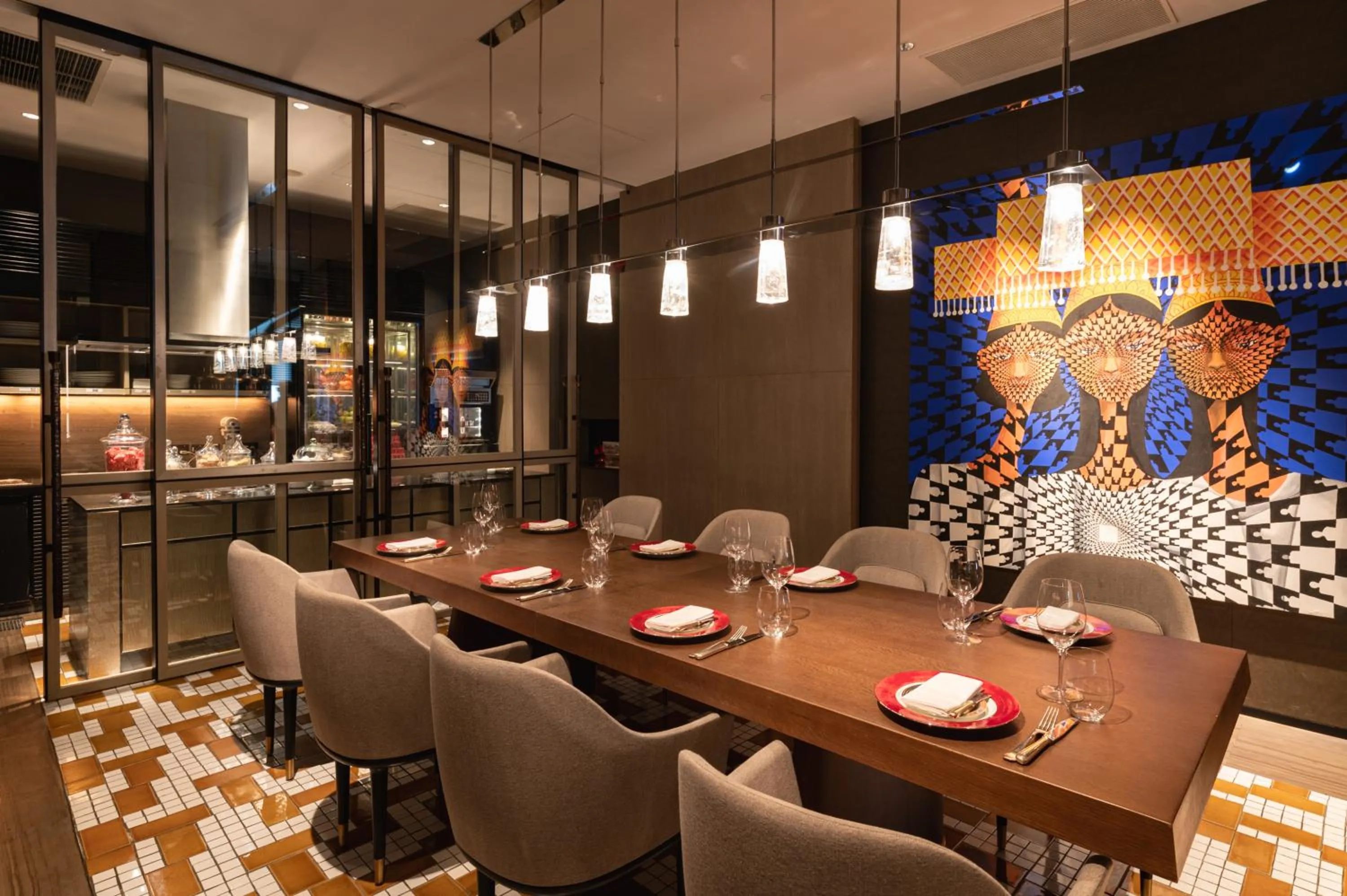 Restaurant/places to eat in Rosewood Phnom Penh