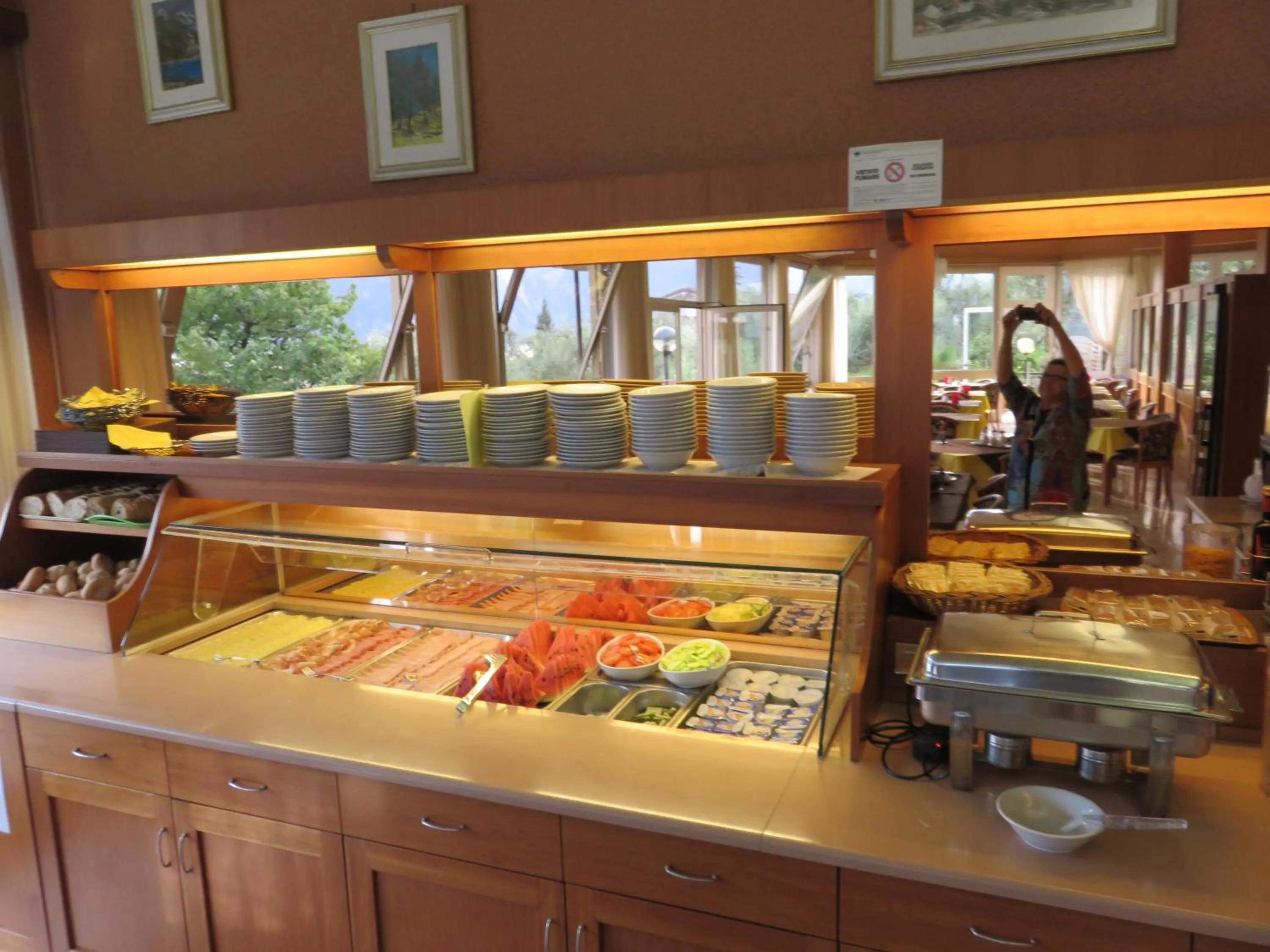 Buffet breakfast in Hotel Garden