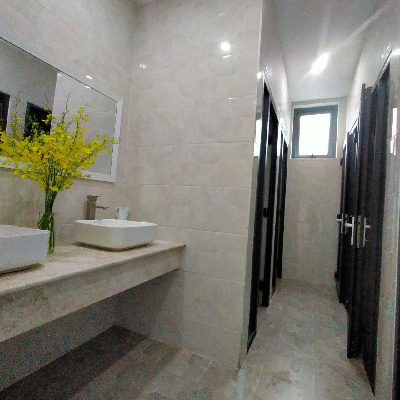 Shower in Dalat Memory Inn