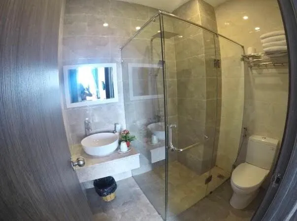 Shower in Dalat Memory Inn