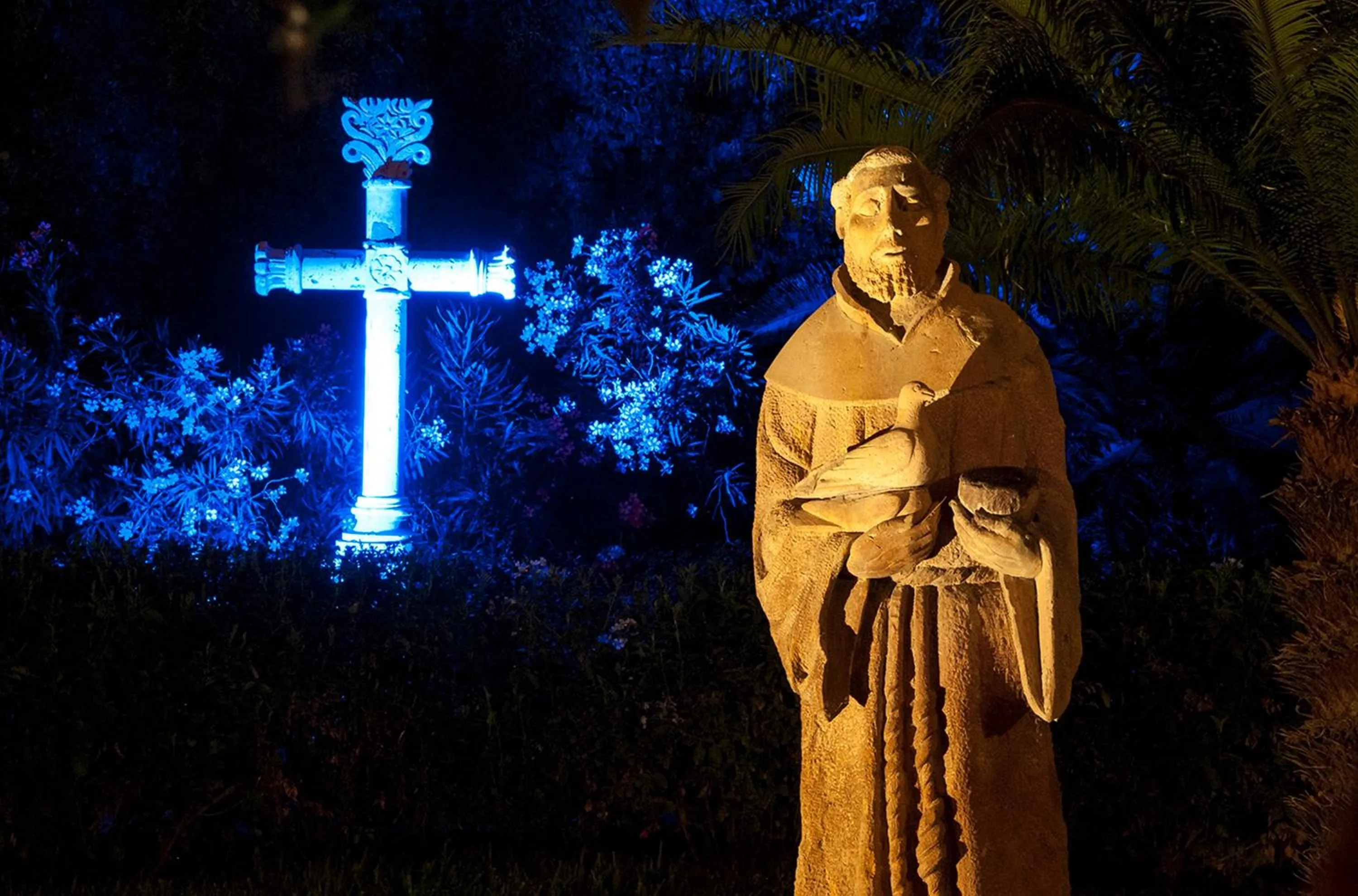 Garden in El Encanto Inn & Suites