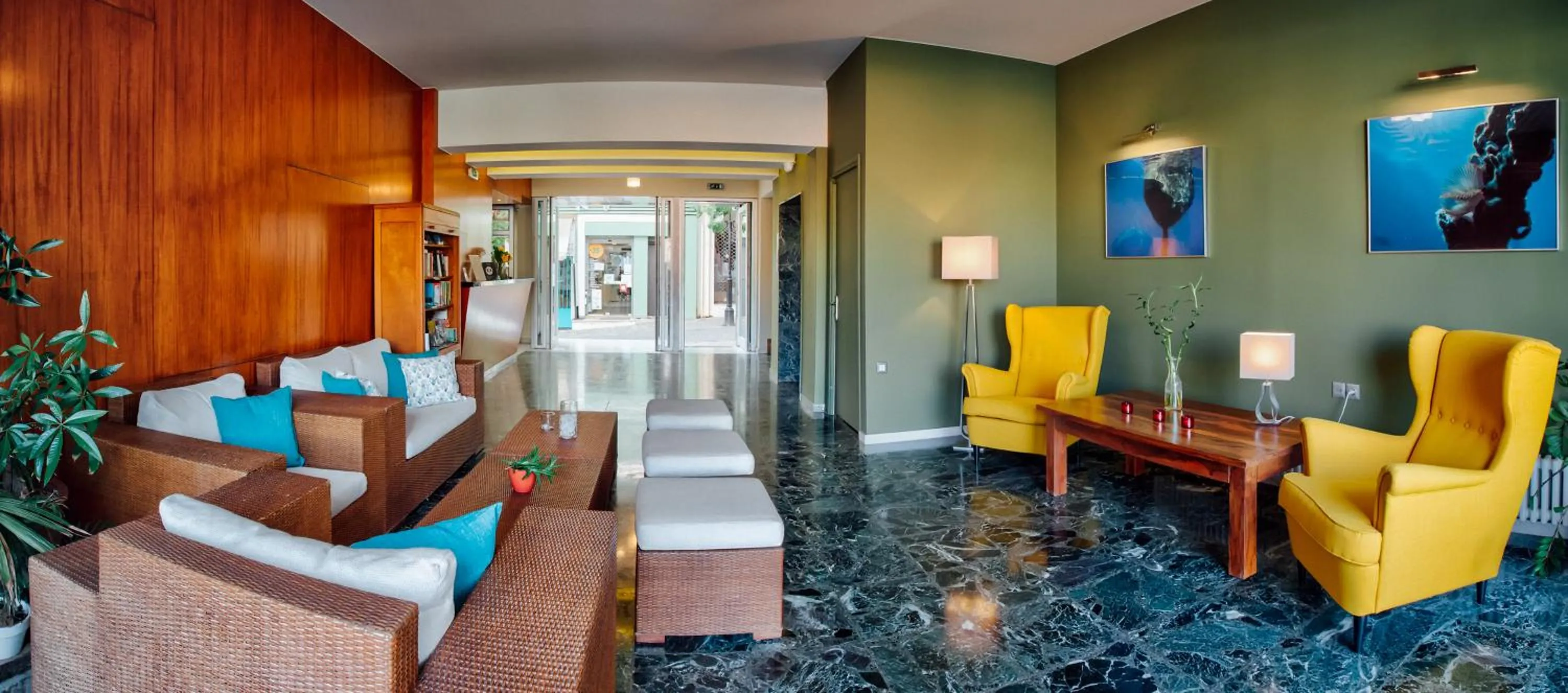 Lobby or reception in Du Lac