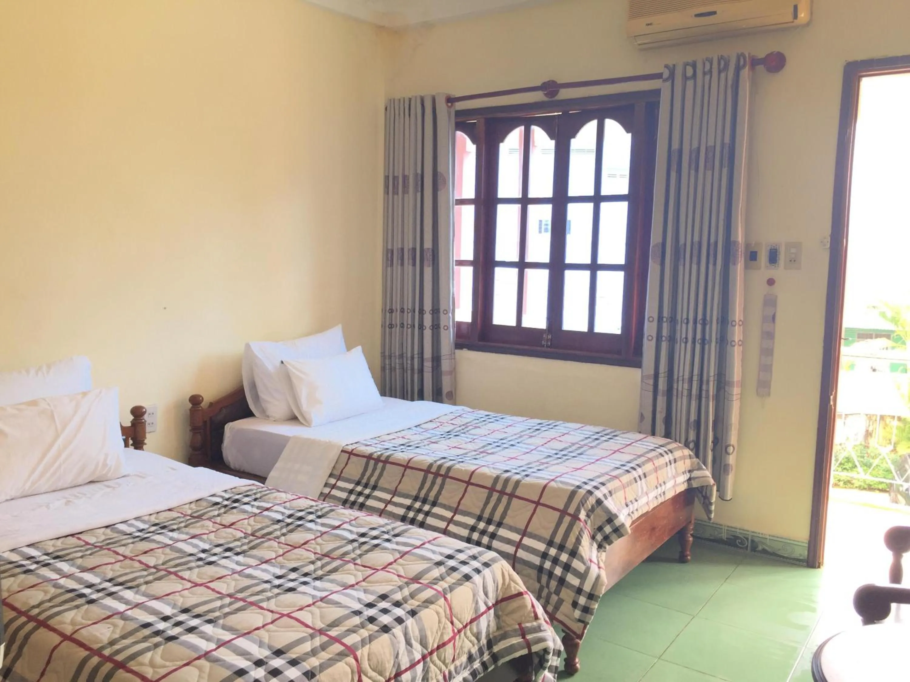 Bed in Hung Vuong Hotel