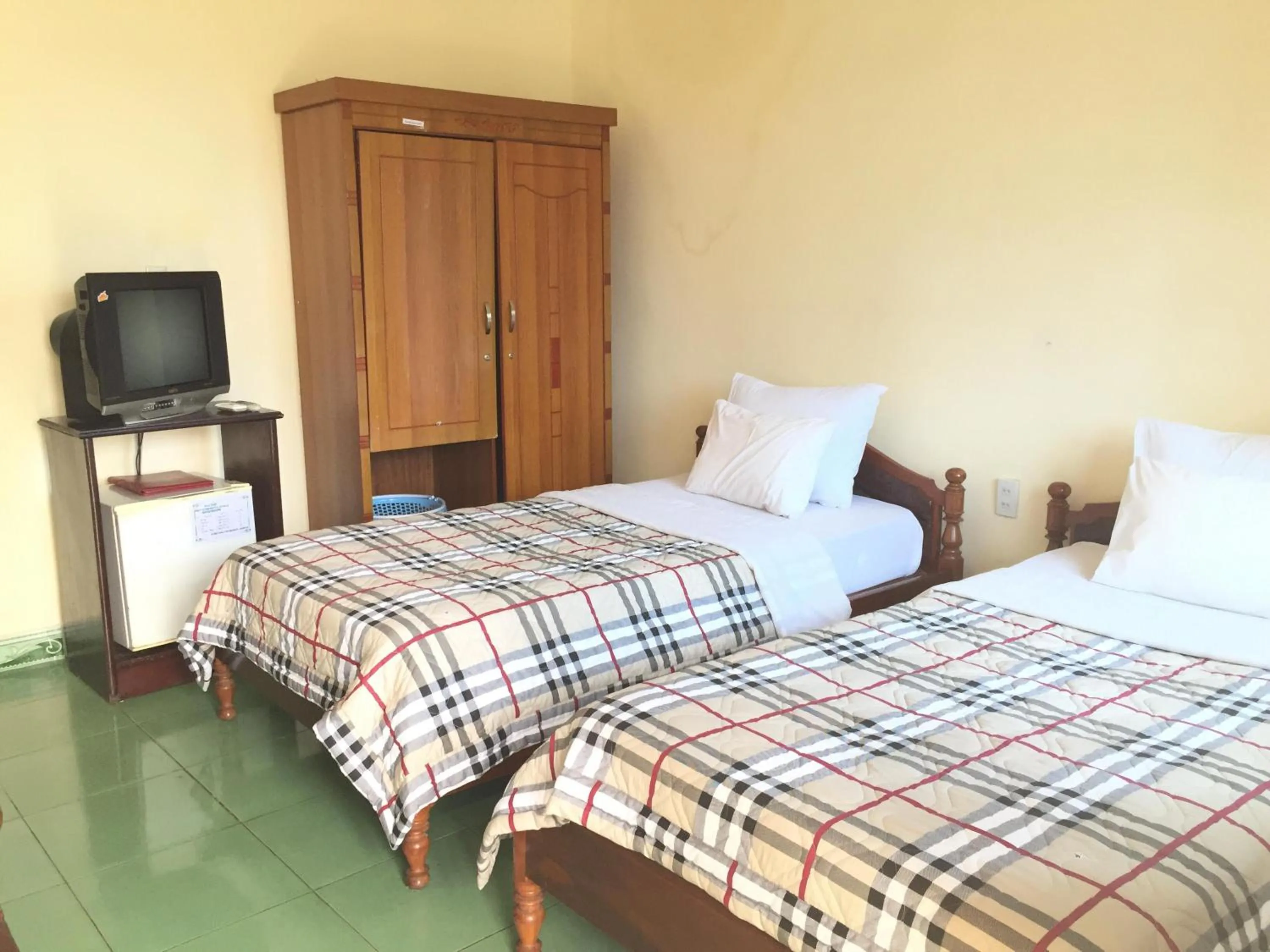 Bed in Hung Vuong Hotel