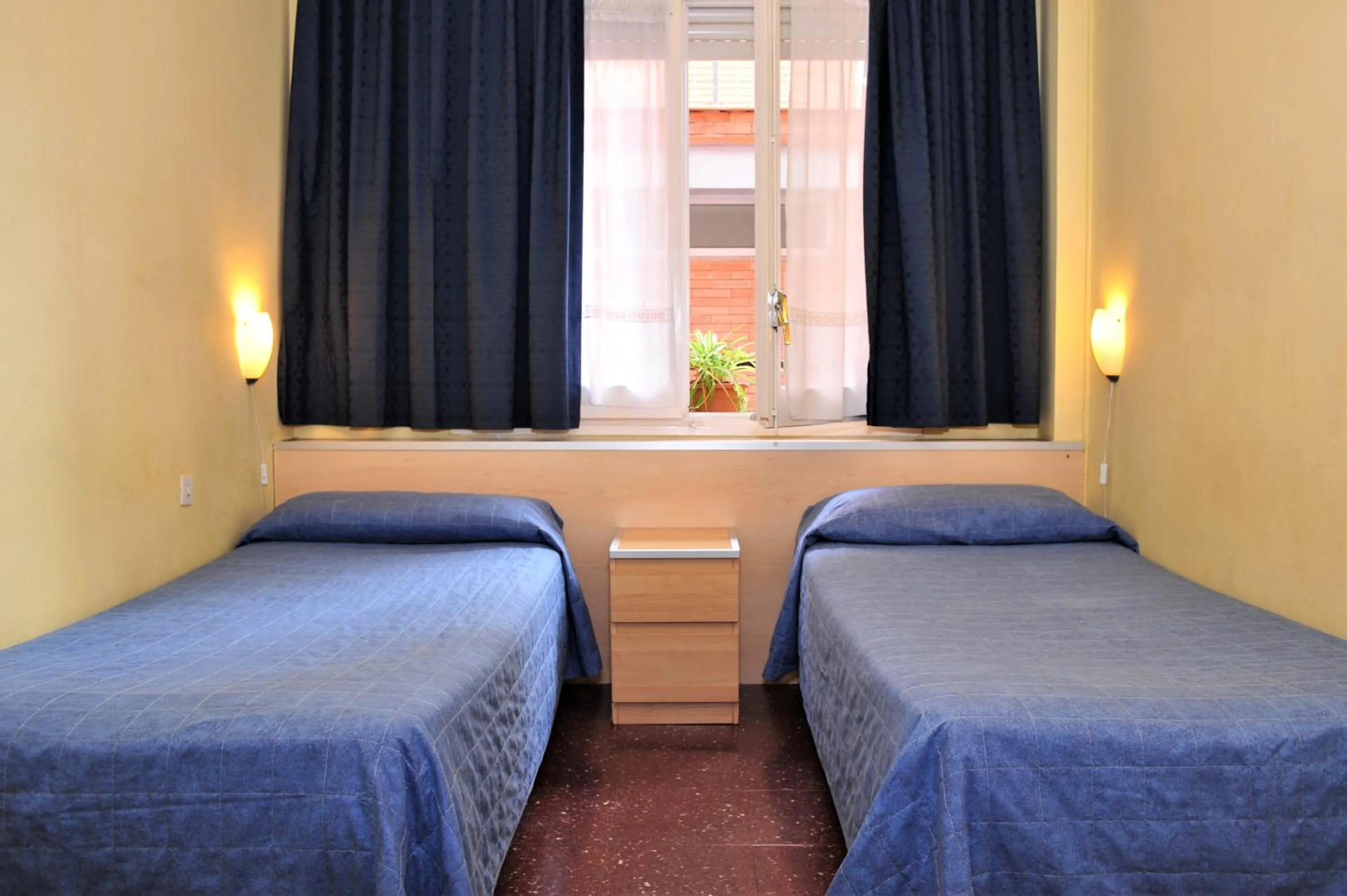 Photo of the whole room, Bed in Hostal Bejar