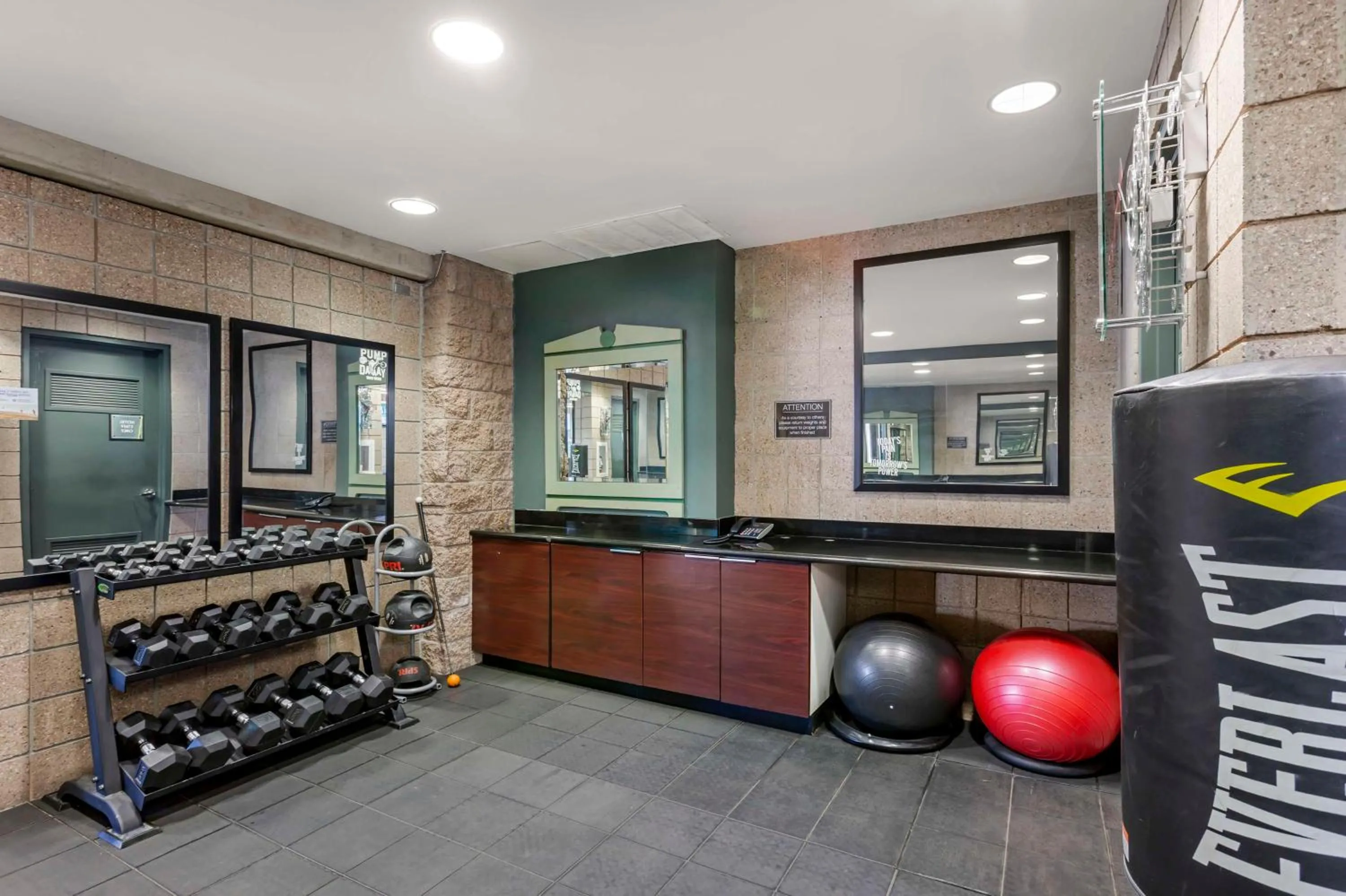 Fitness centre/facilities in Best Western Plus Sundial