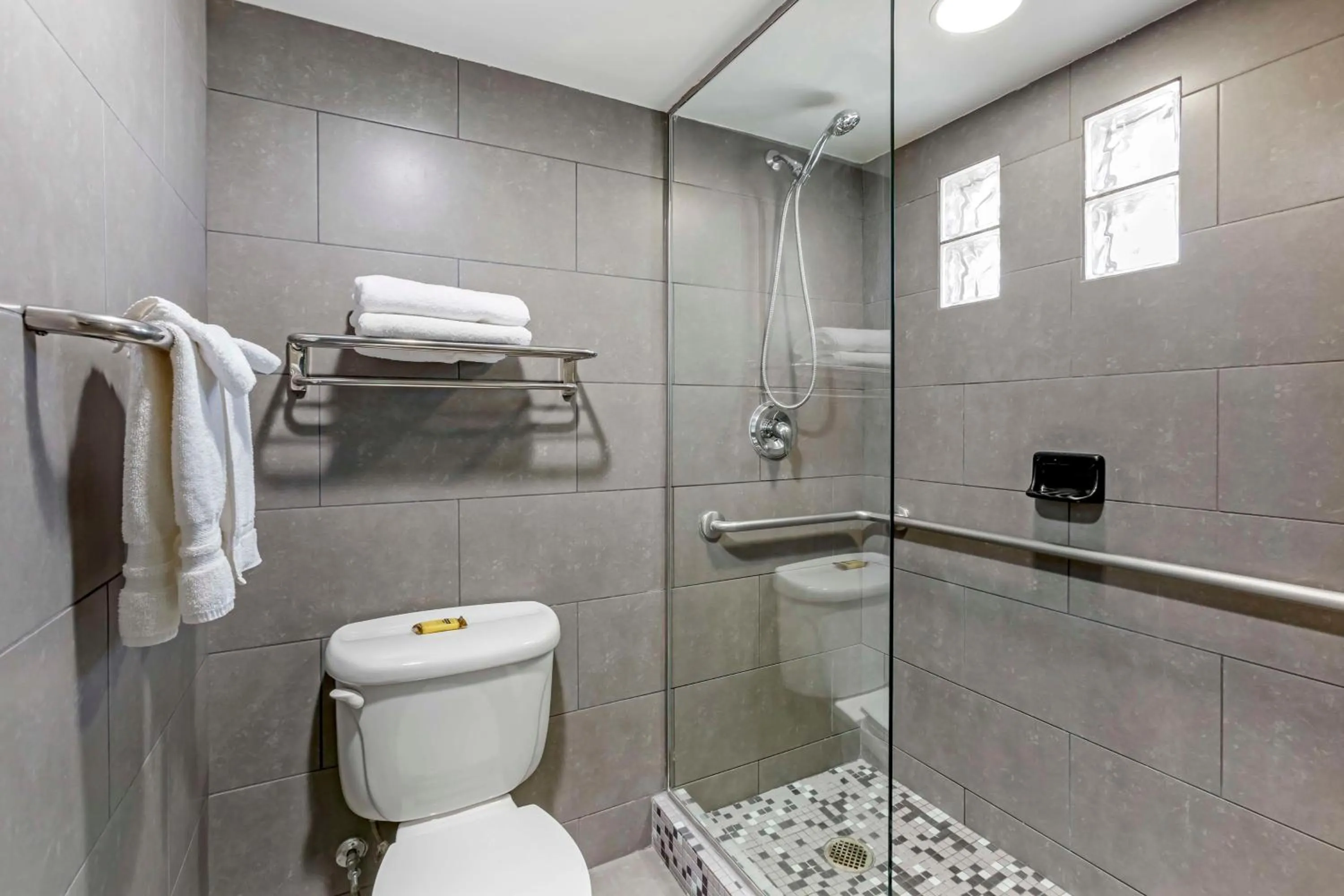 Bathroom in Best Western Plus Sundial