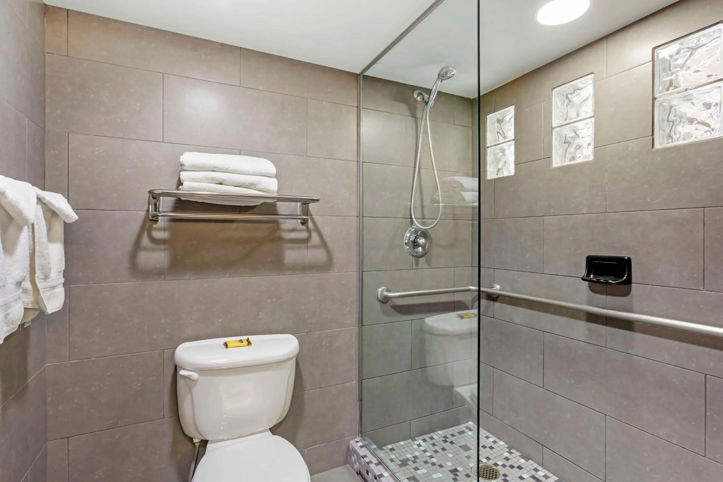 Bathroom in Best Western Plus Sundial