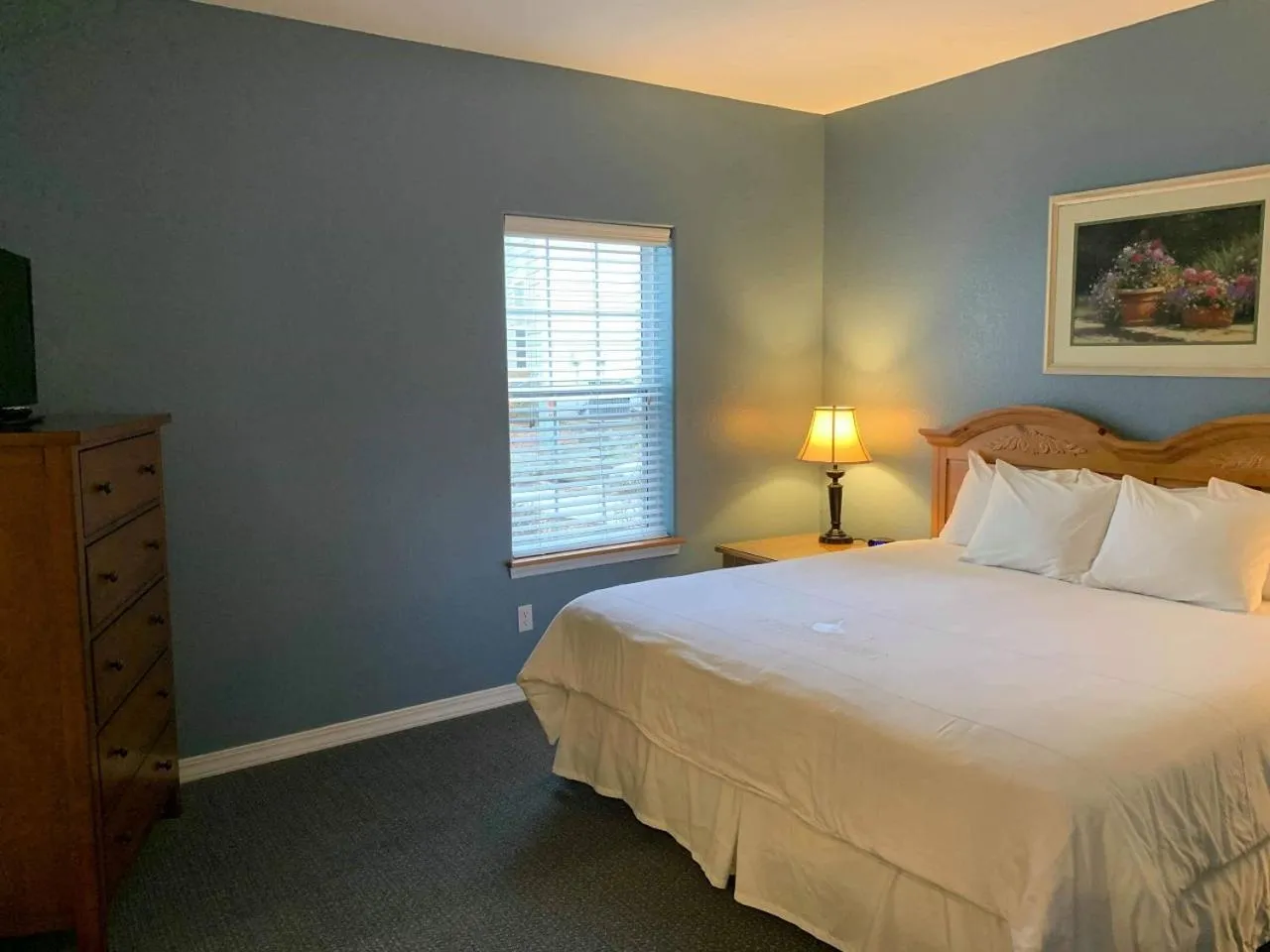 Bedroom, Bed in Palace View Resort by Spinnaker