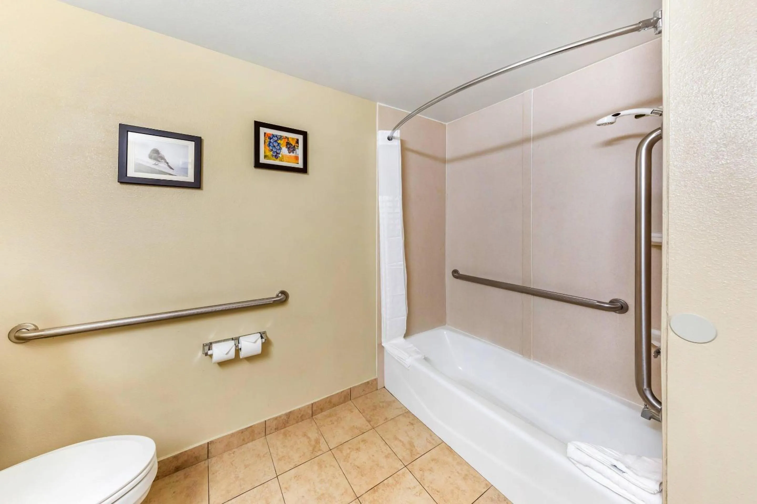 Bedroom in Comfort Inn & Suites Colton