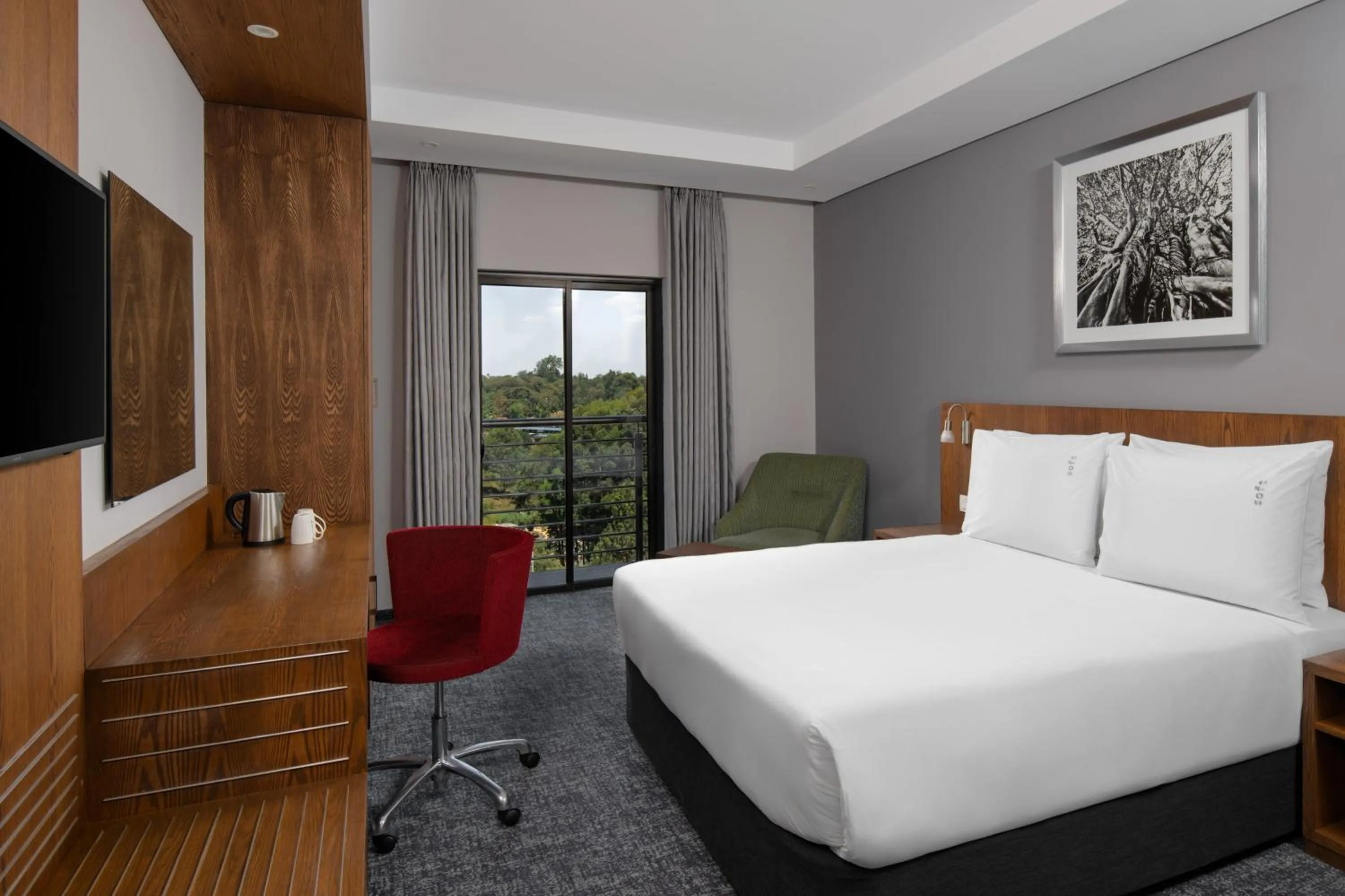 Photo of the whole room, Bed in Holiday Inn - Nairobi Two Rivers Mall by IHG