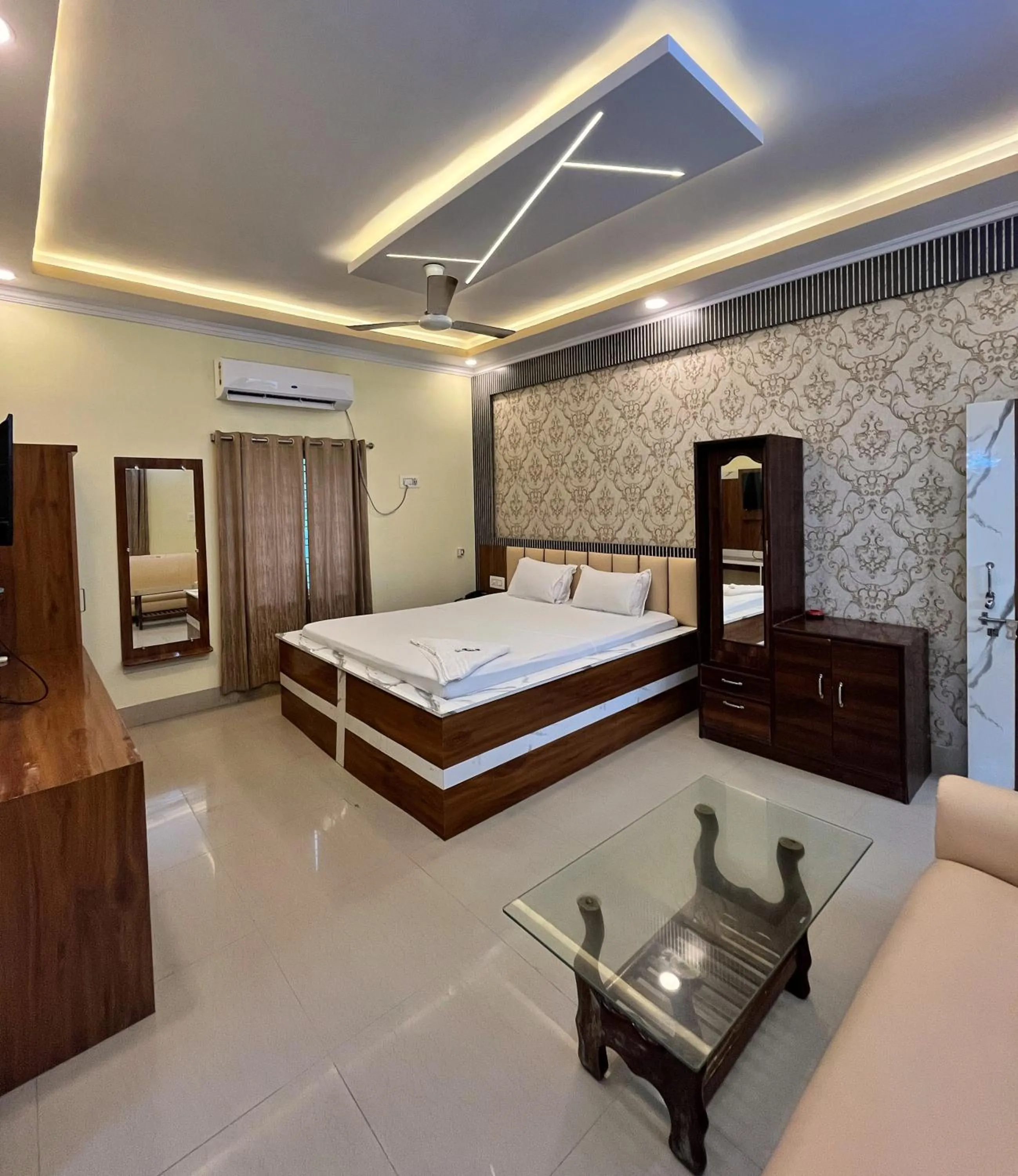 Bedroom, Bed in Sunview Resort