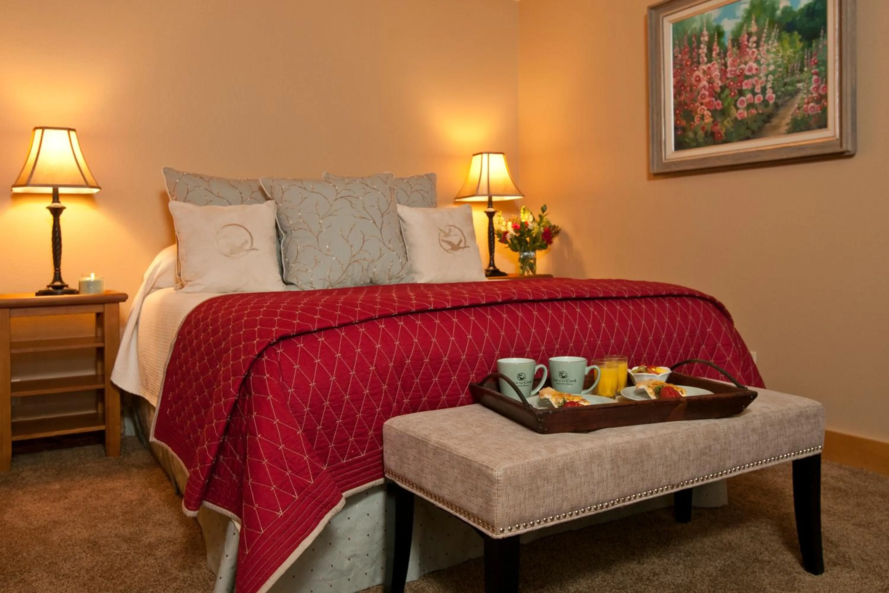 Bedroom, Bed in Inn on The Creek