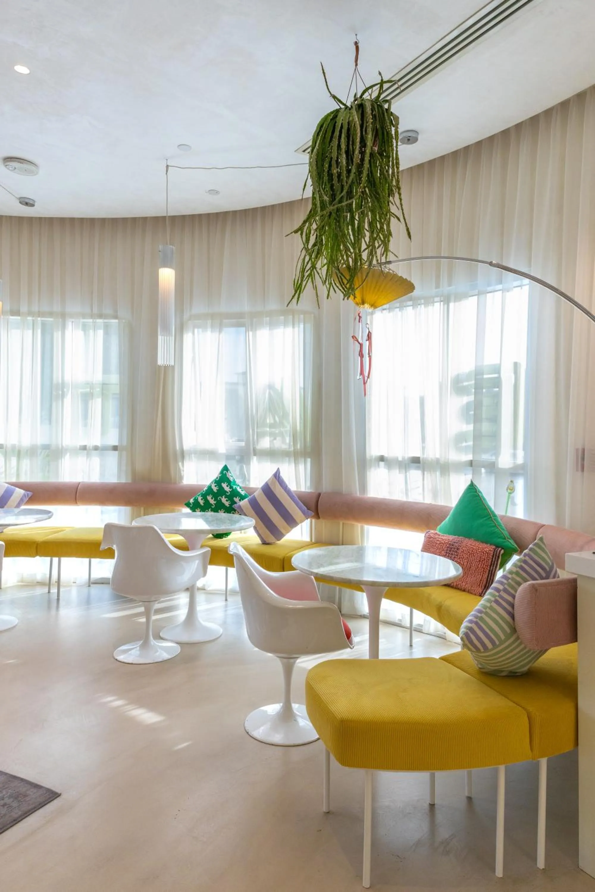 Restaurant/places to eat in Beach Walk Boutique Jumeirah