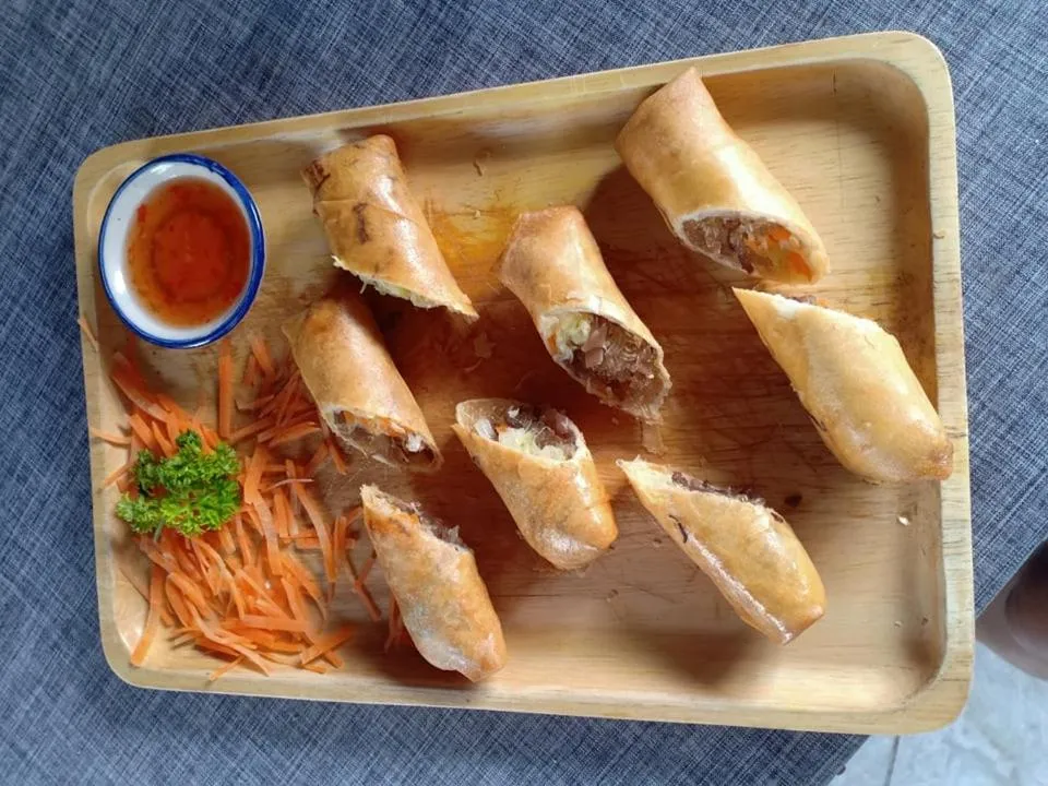 Restaurant/places to eat in Kata Leaf Resort Phuket -