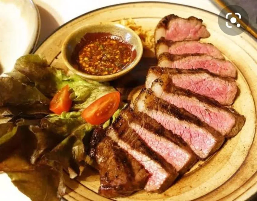 Restaurant/places to eat in Kata Leaf Resort Phuket -