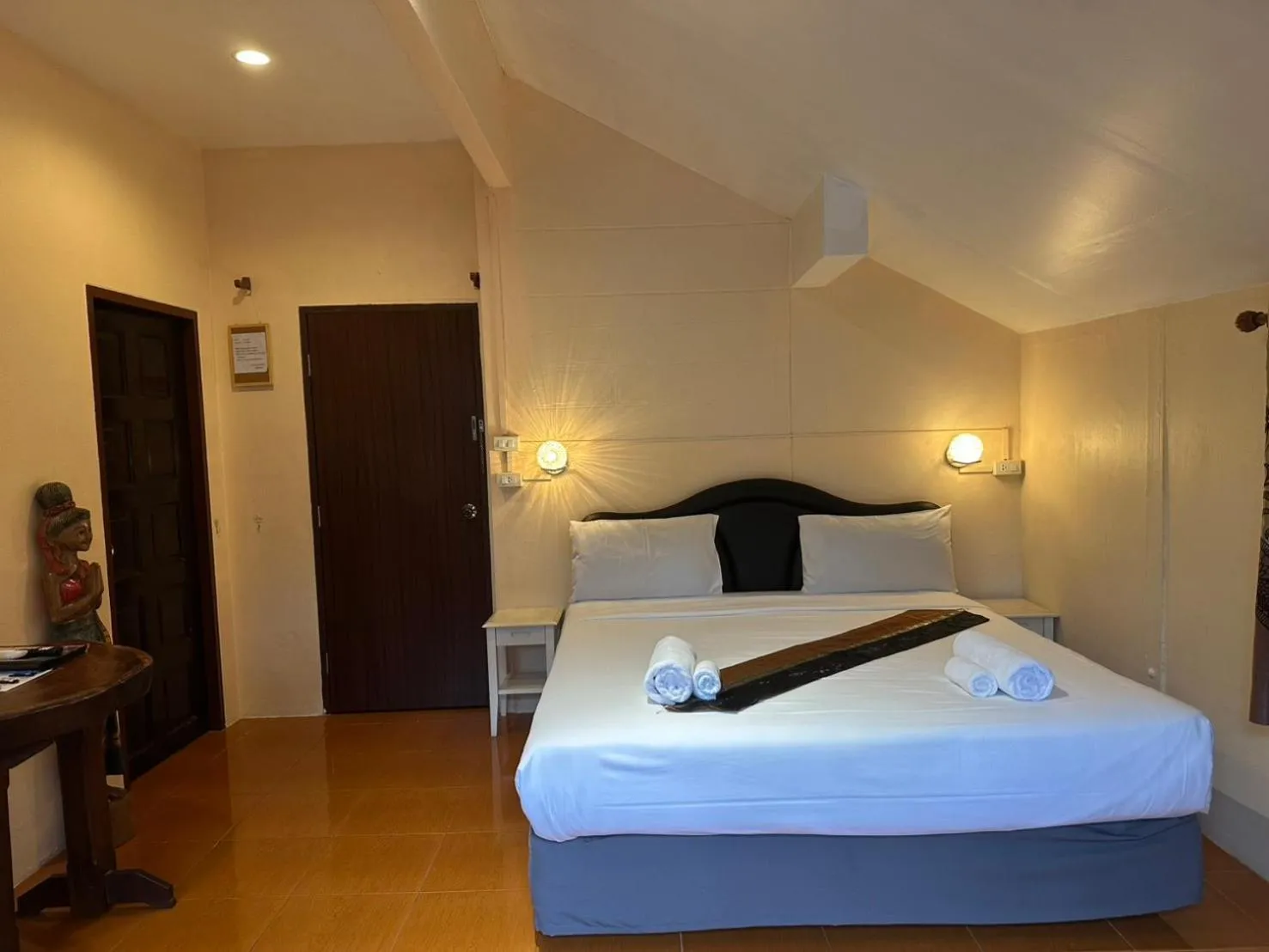 Bedroom, Bed in Kata Leaf Resort Phuket -