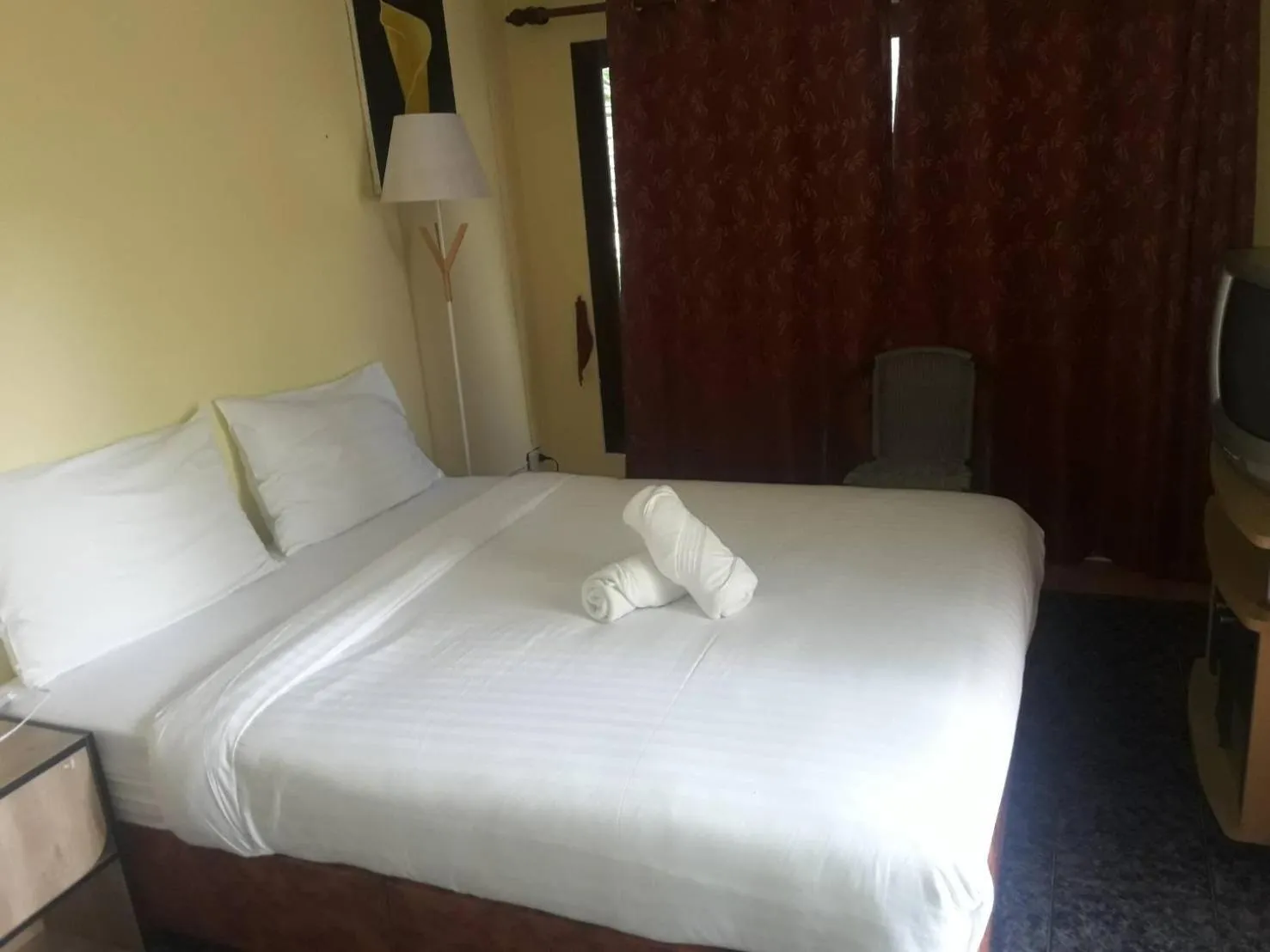 Bedroom, Bed in Kata Leaf Resort Phuket -