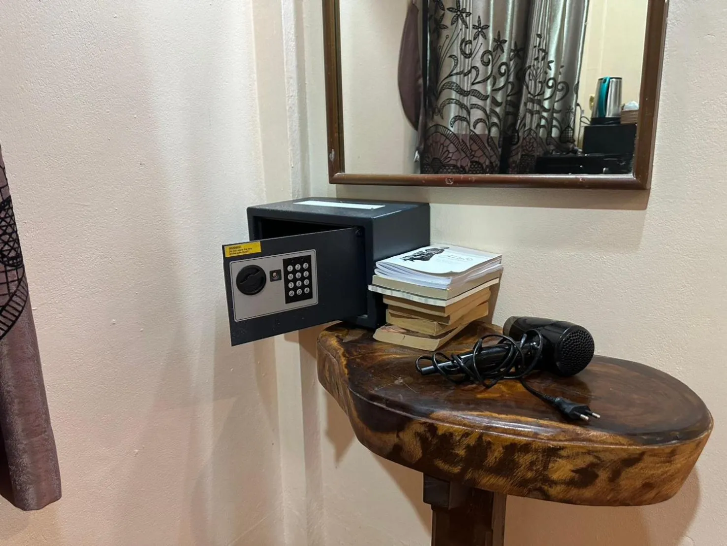 safe in Kata Leaf Resort Phuket -