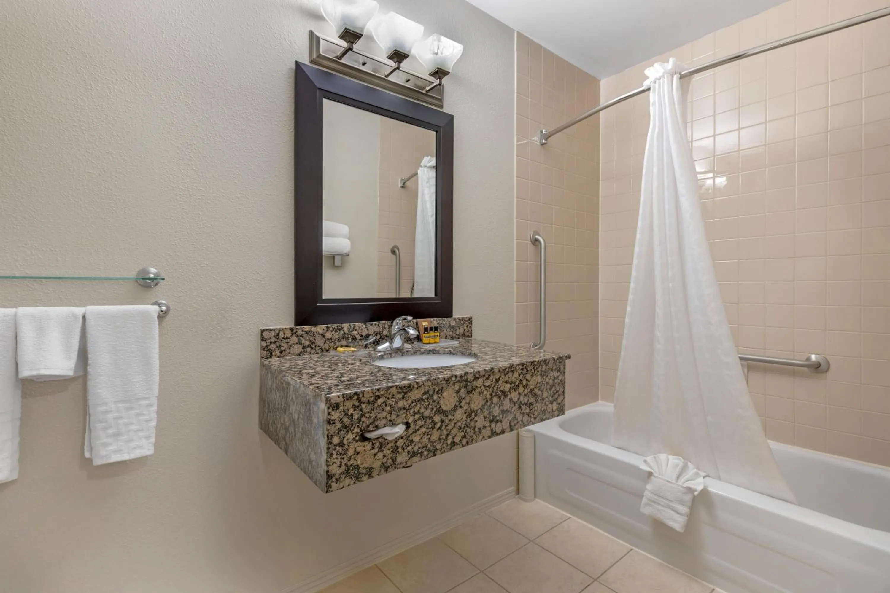 Bathroom in Best Western Plus Pembina Inn & Suites