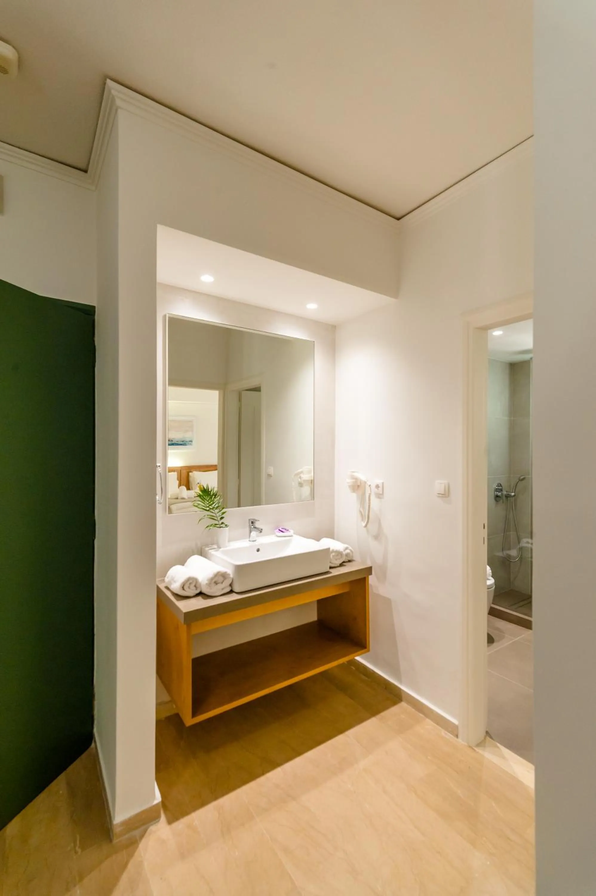 Bathroom, Bed in Lotus Hotel Apartments