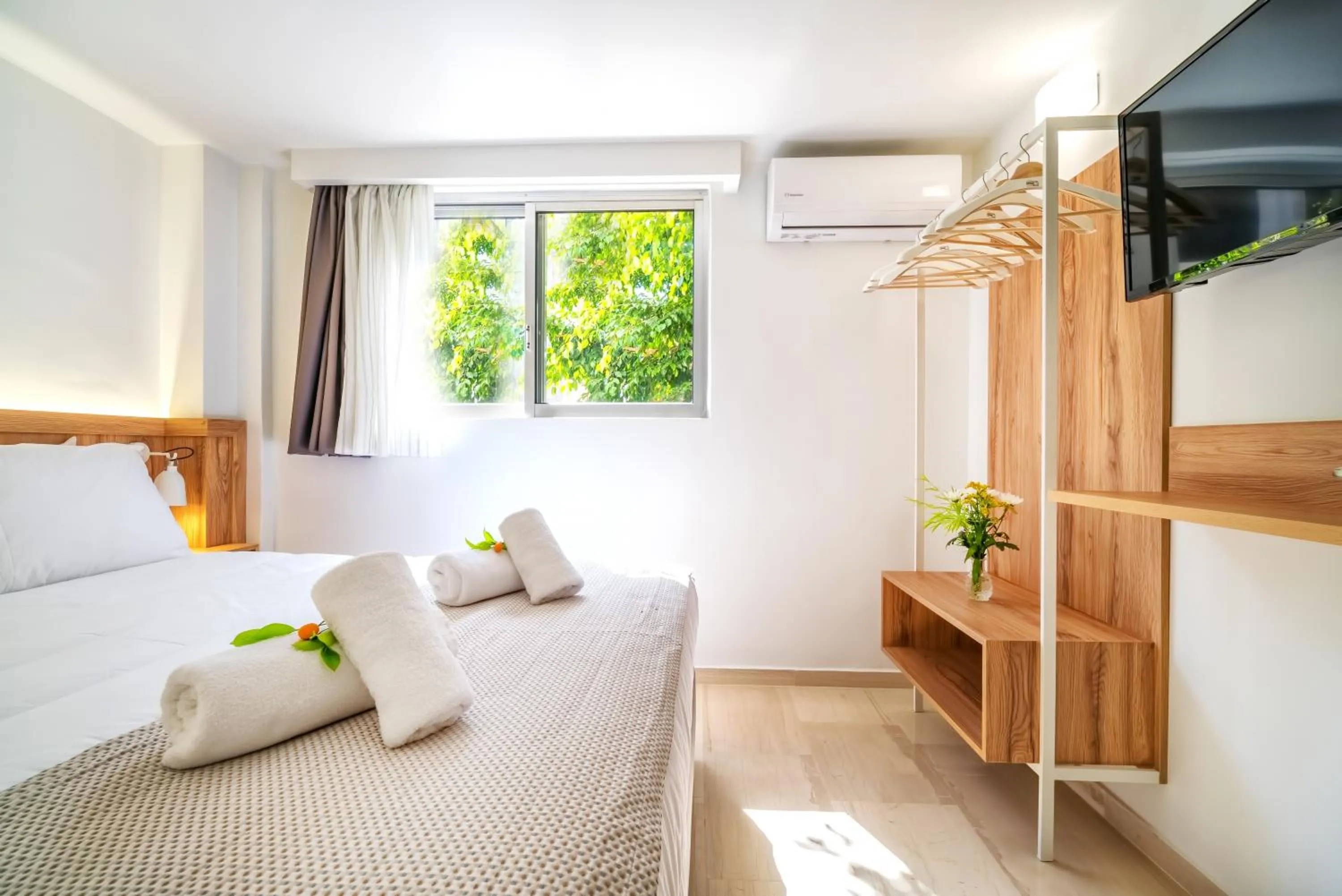 Photo of the whole room, Bed in Lotus Hotel Apartments