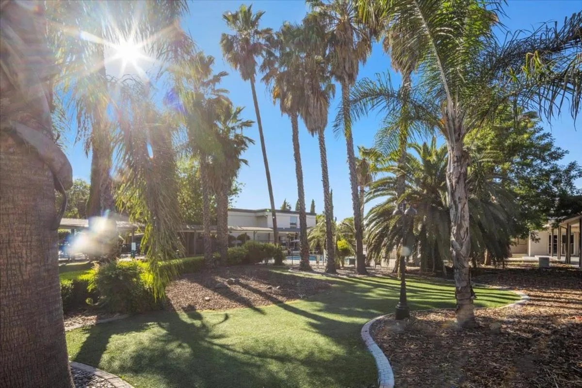 Prodigy Hotel, a Days Inn by Wyndham