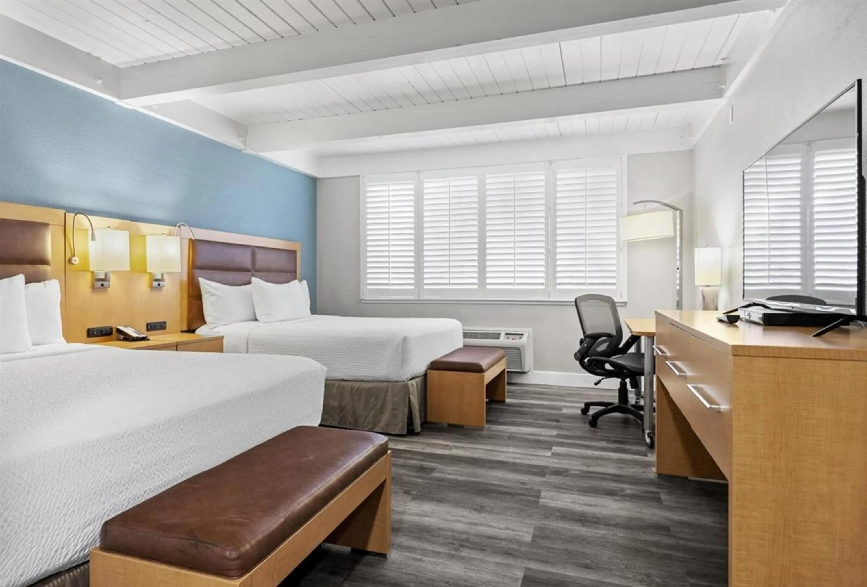 Photo of the whole room, Bed in Prodigy Hotel, a Days Inn by Wyndham