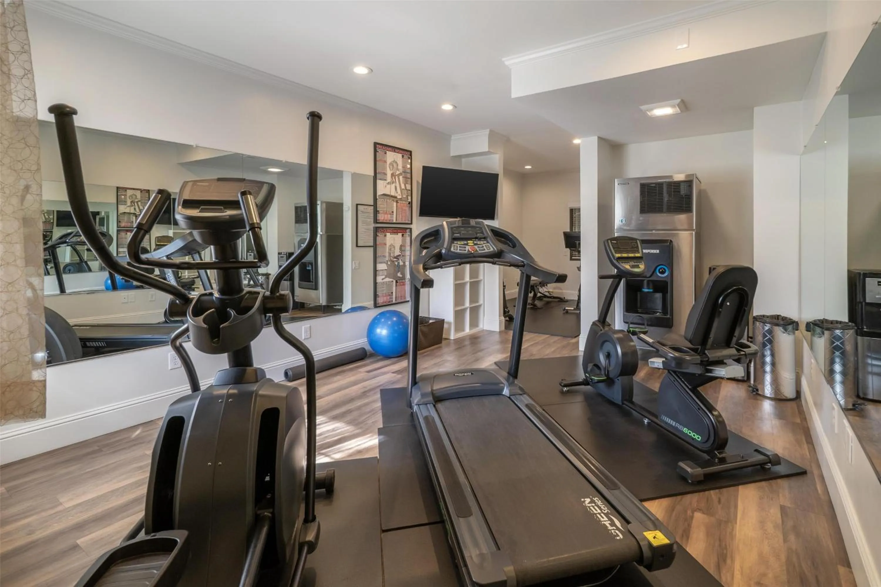 Fitness centre/facilities in Best Western Plus Palm Court Hotel