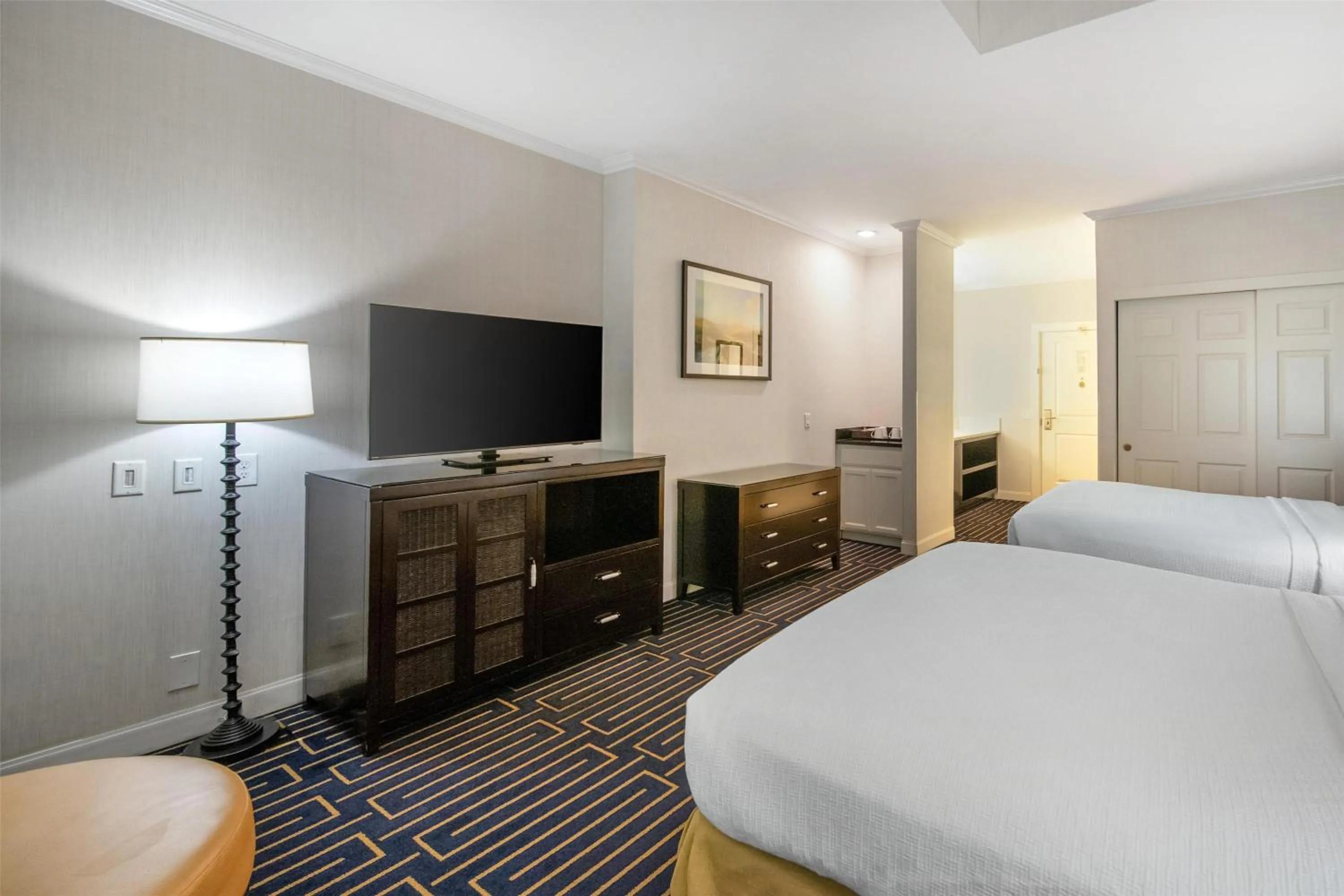 Bedroom, Bed in Best Western Plus Palm Court Hotel