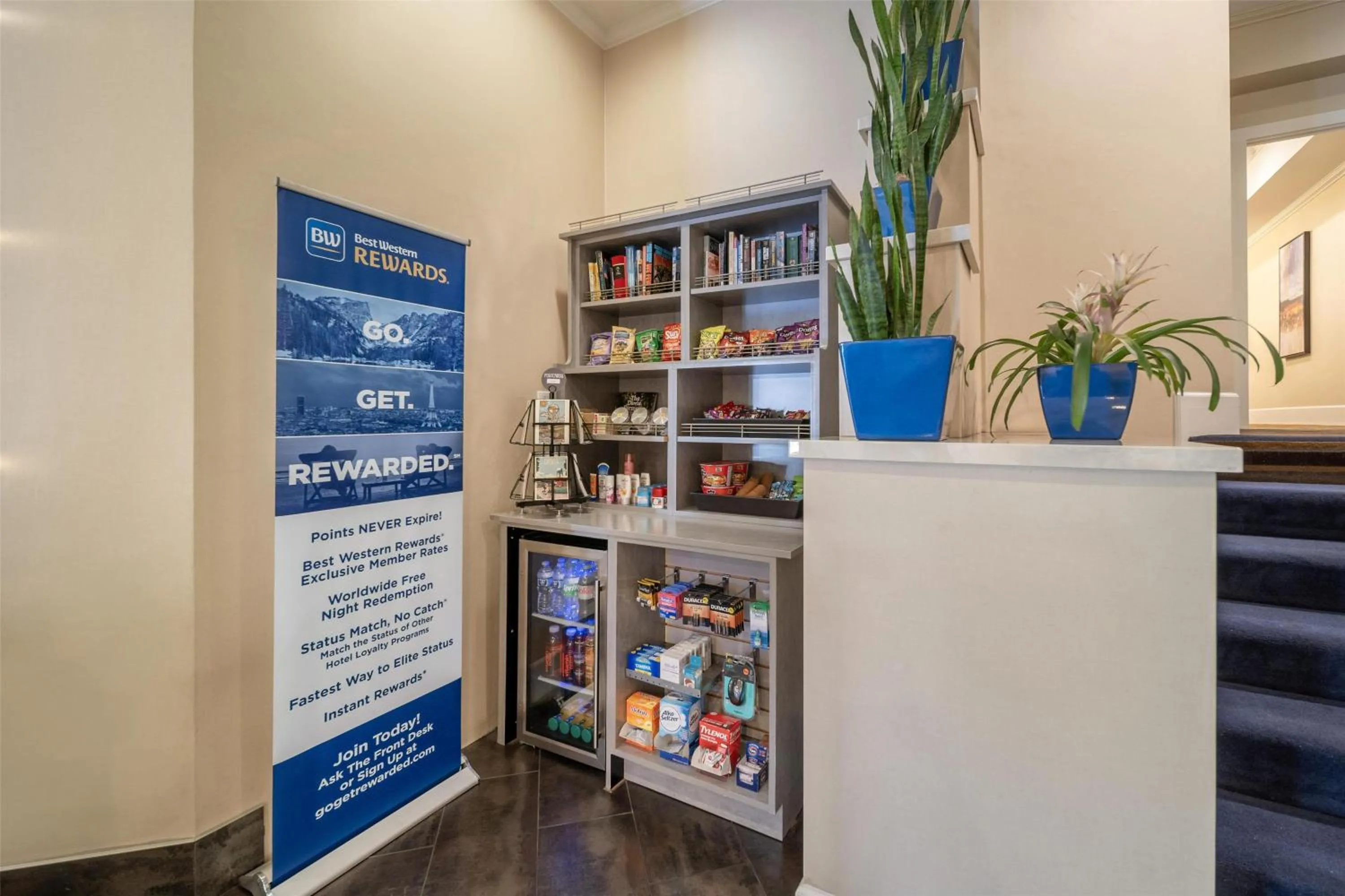 Property building in Best Western Plus Palm Court Hotel