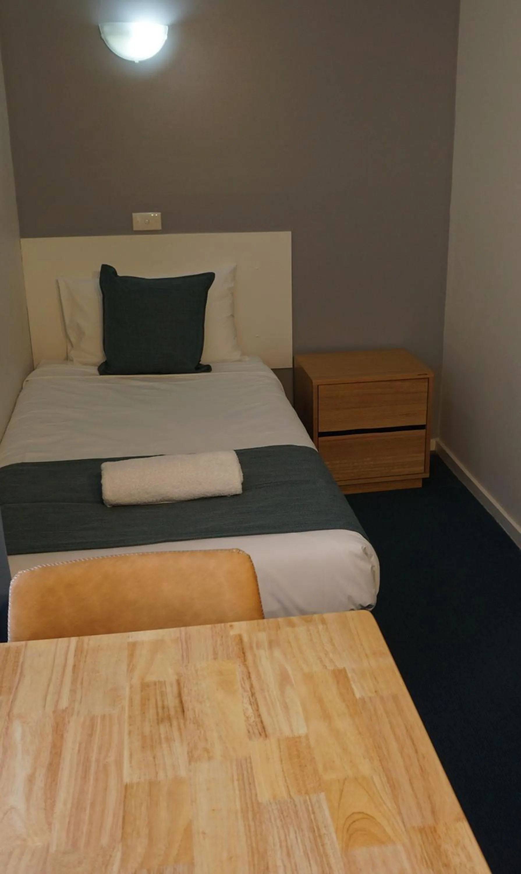 Bed in Central Motel Port Fairy