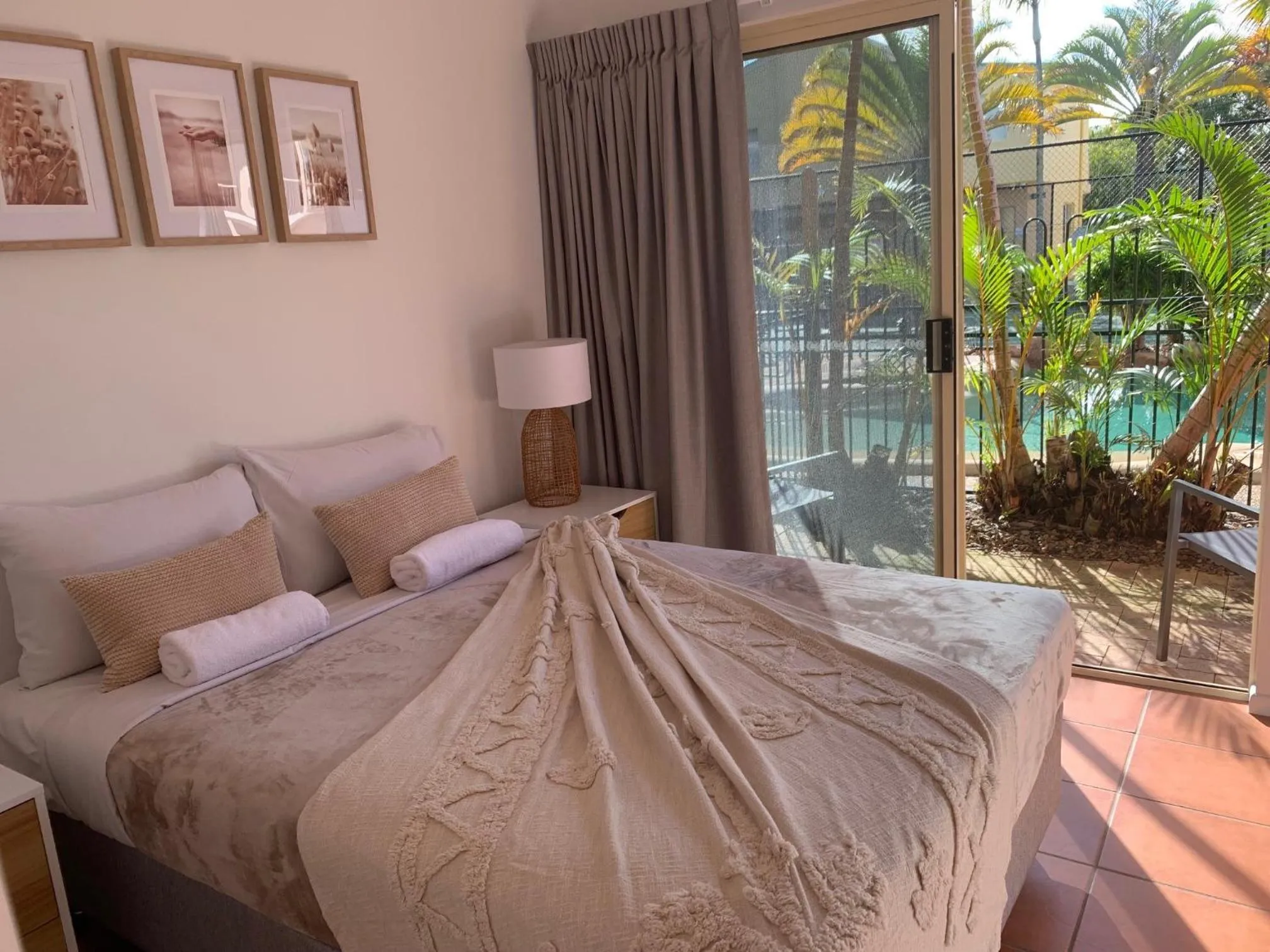 Bed in Coolum Beach Getaway Resort