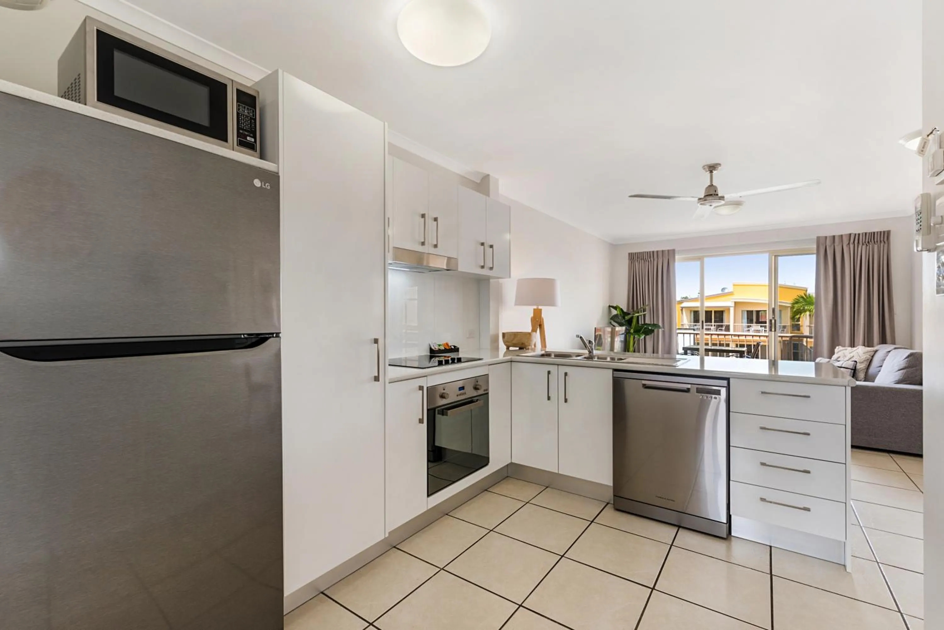 kitchen in Coolum Beach Getaway Resort