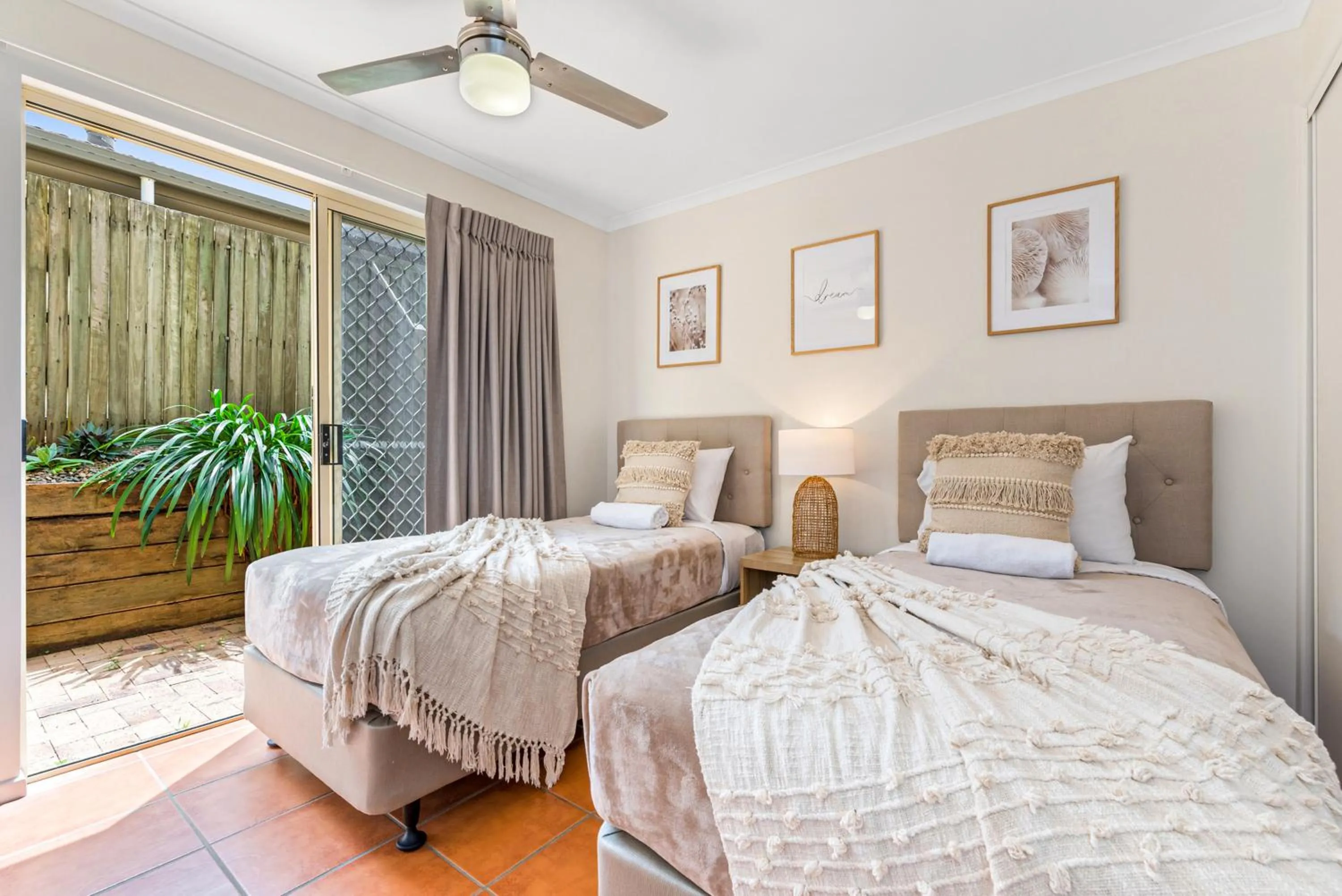 Bed in Coolum Beach Getaway Resort