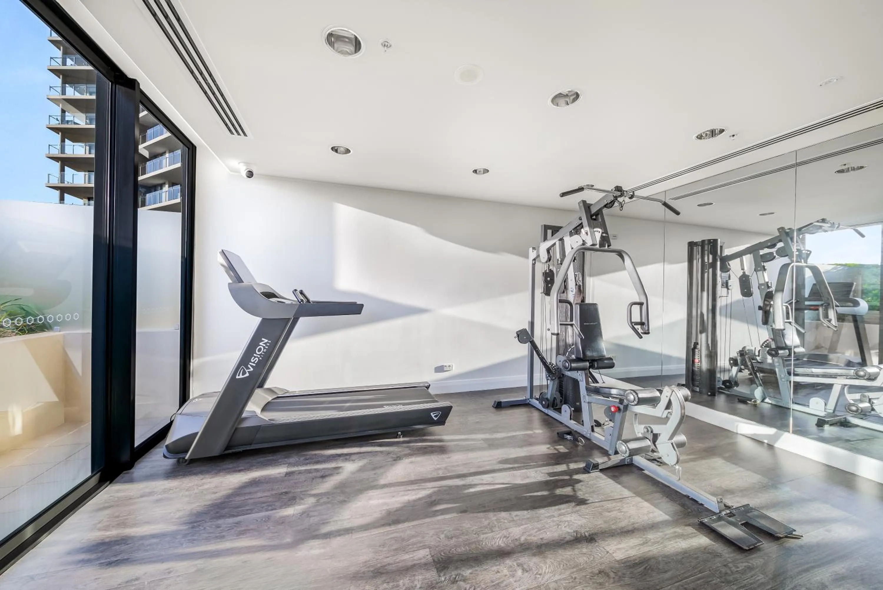 Fitness centre/facilities in Oaks Redcliffe Mon Komo Suites