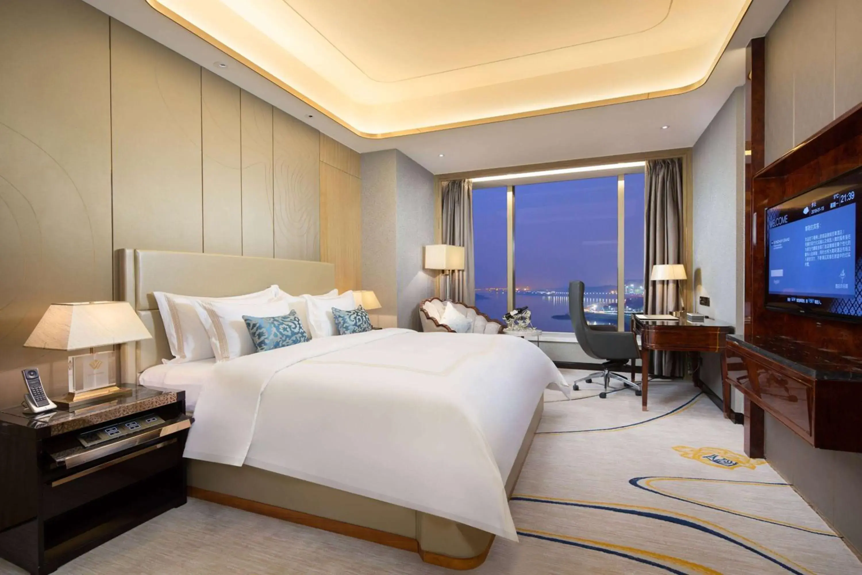 King Room - Mobility Access/Non-Smoking in Wyndham Grand Foshan Gaoming King Room - Mobility Access/Non-Smoking in Wyndham Grand Foshan Gaoming