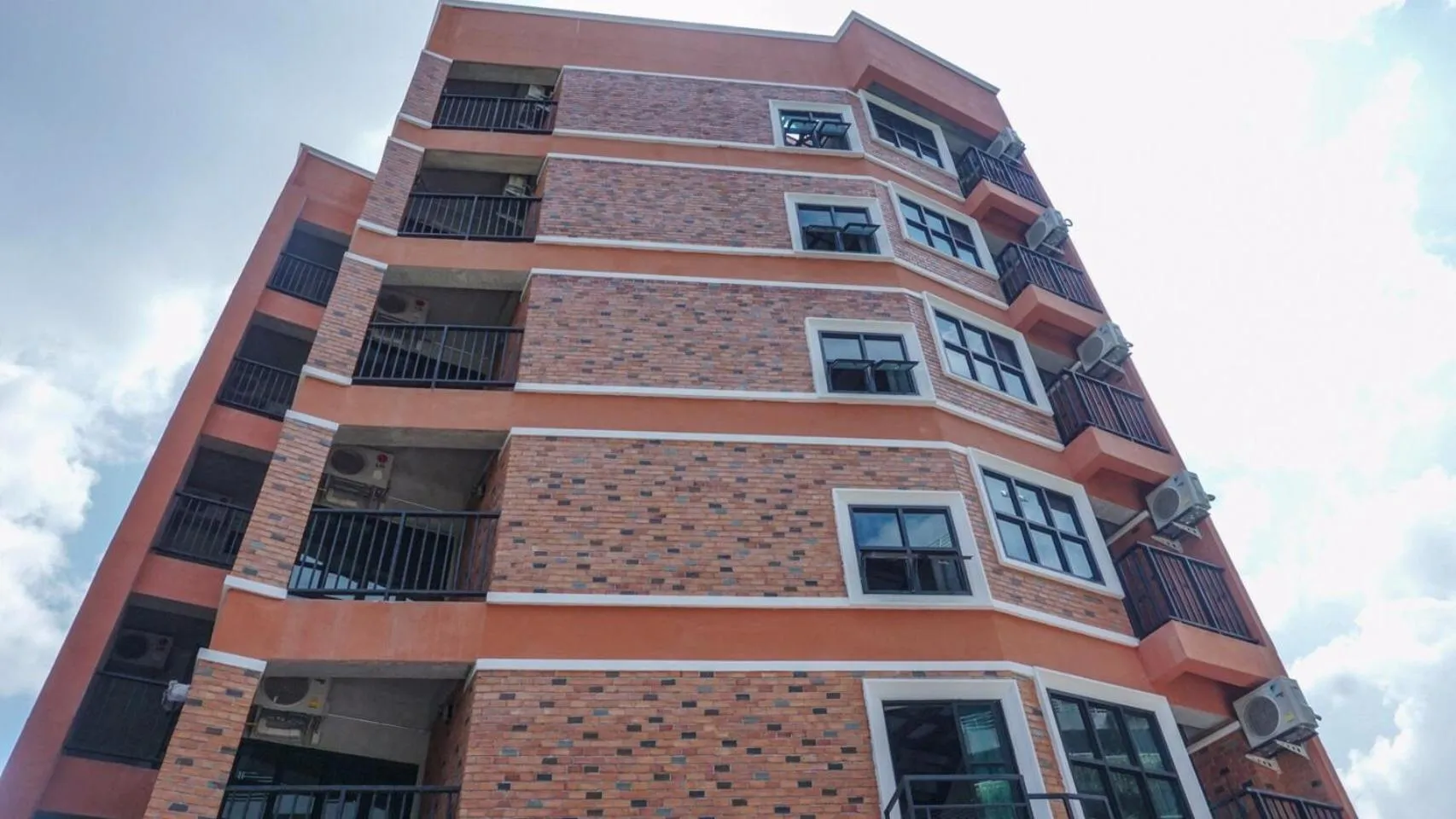 Property building in The Old Inn