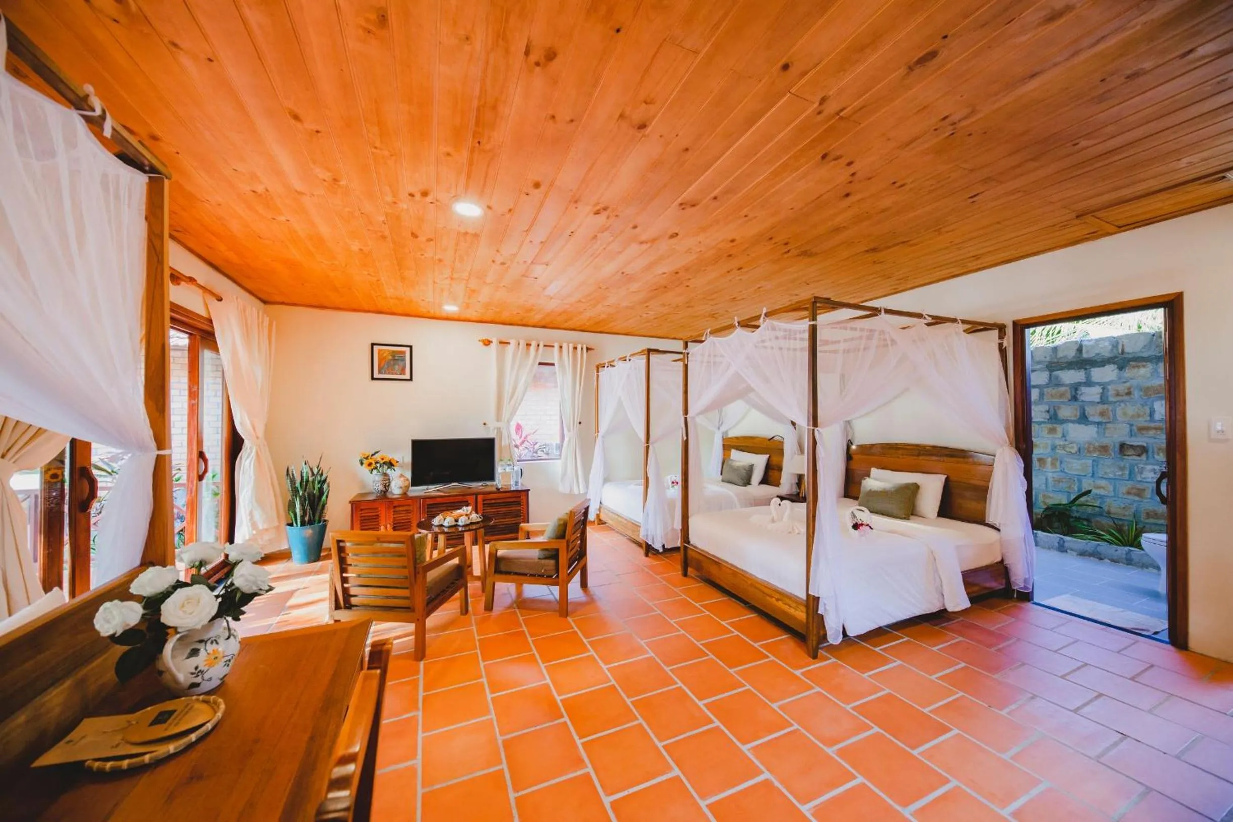 Living room, Bed in Thanh Kieu Beach Resort