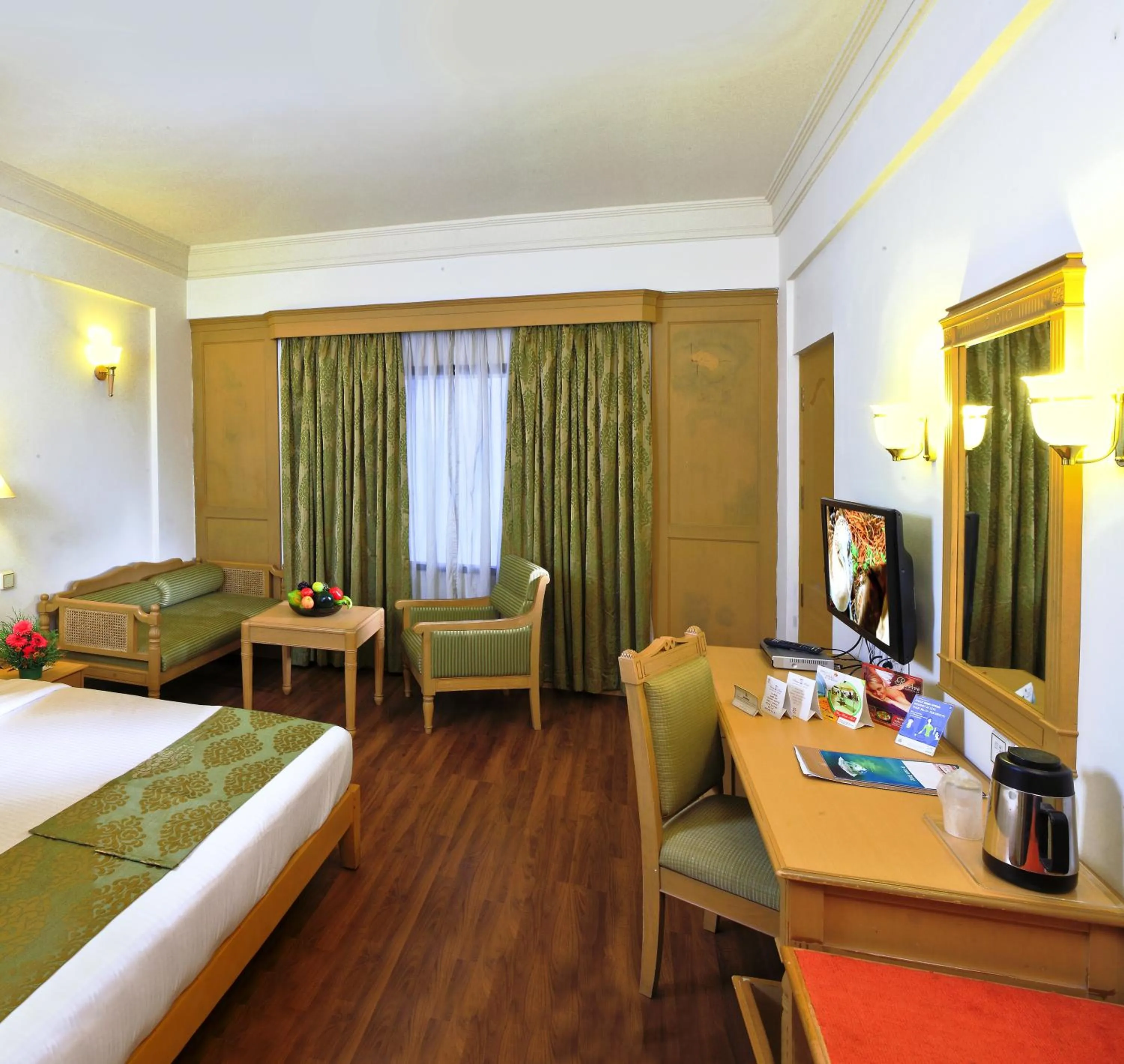 Decorative detail, Bed in Abad Atrium