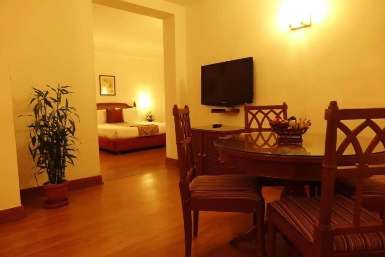 Living room, Bed in Abad Atrium